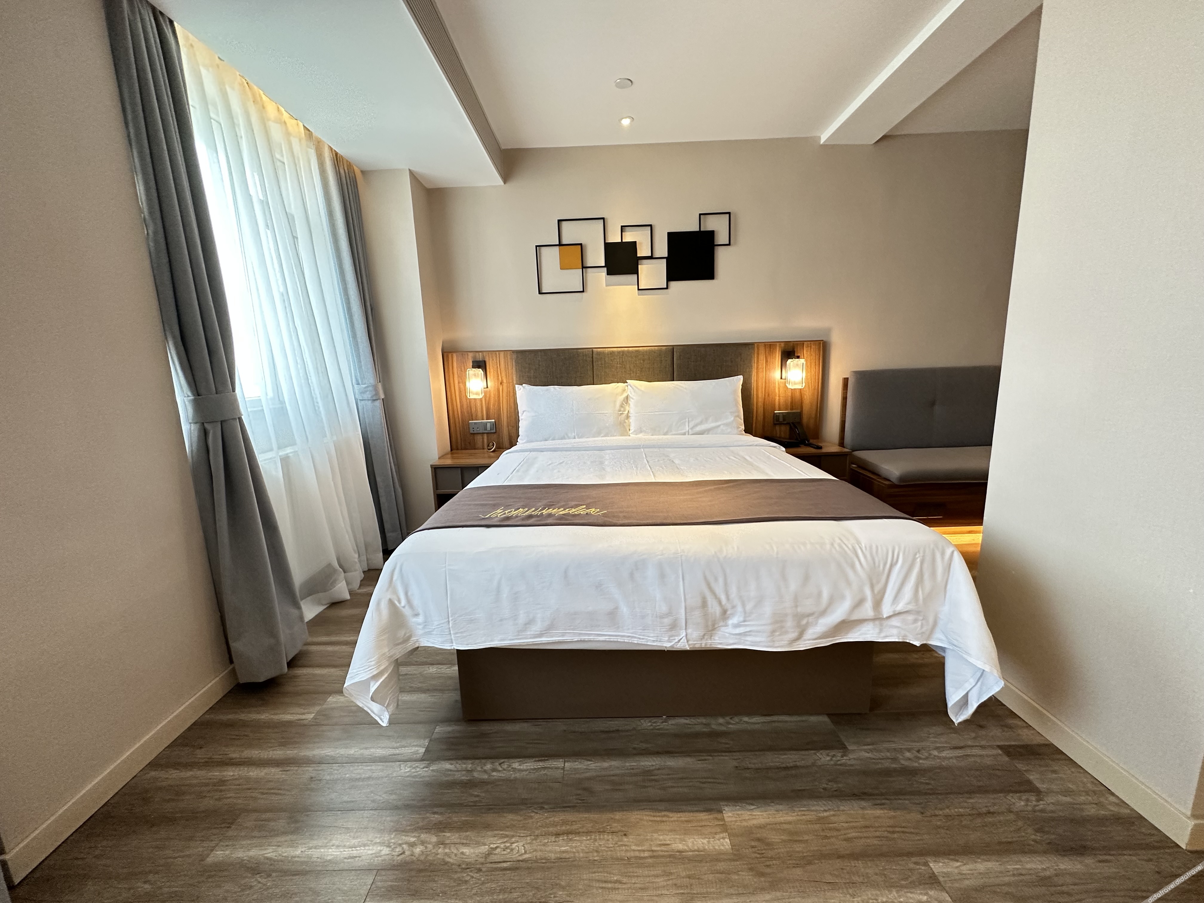Homeinn Plus Hotel (Weifang Minzhu Street Gudemao) 3*