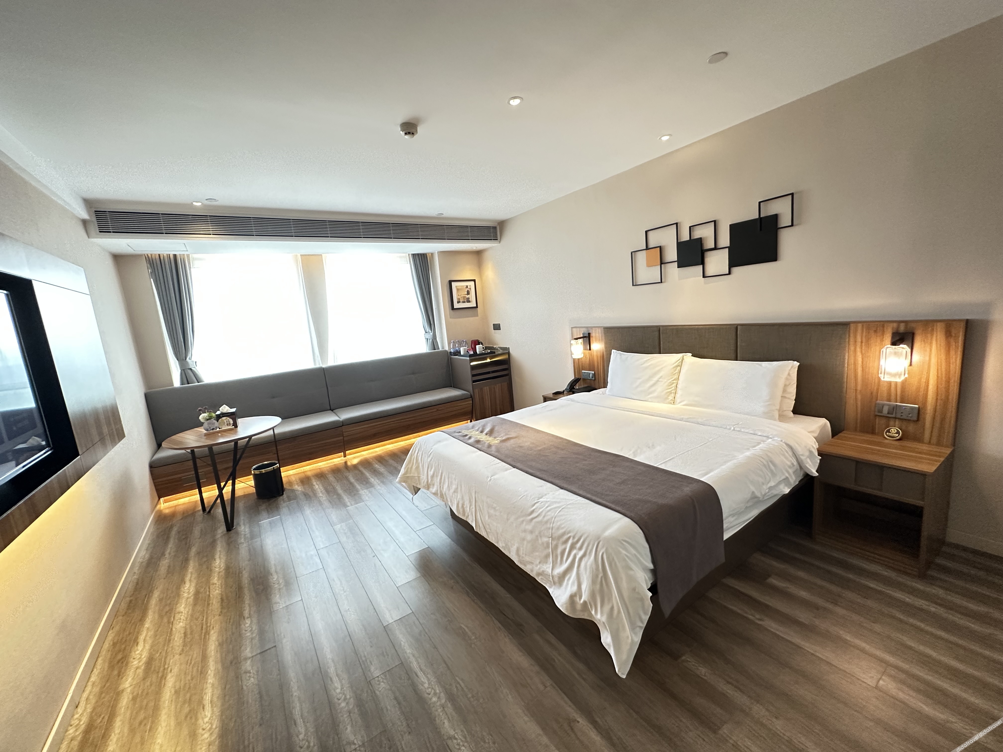 Homeinn Plus Hotel (Weifang Minzhu Street Gudemao) 3*