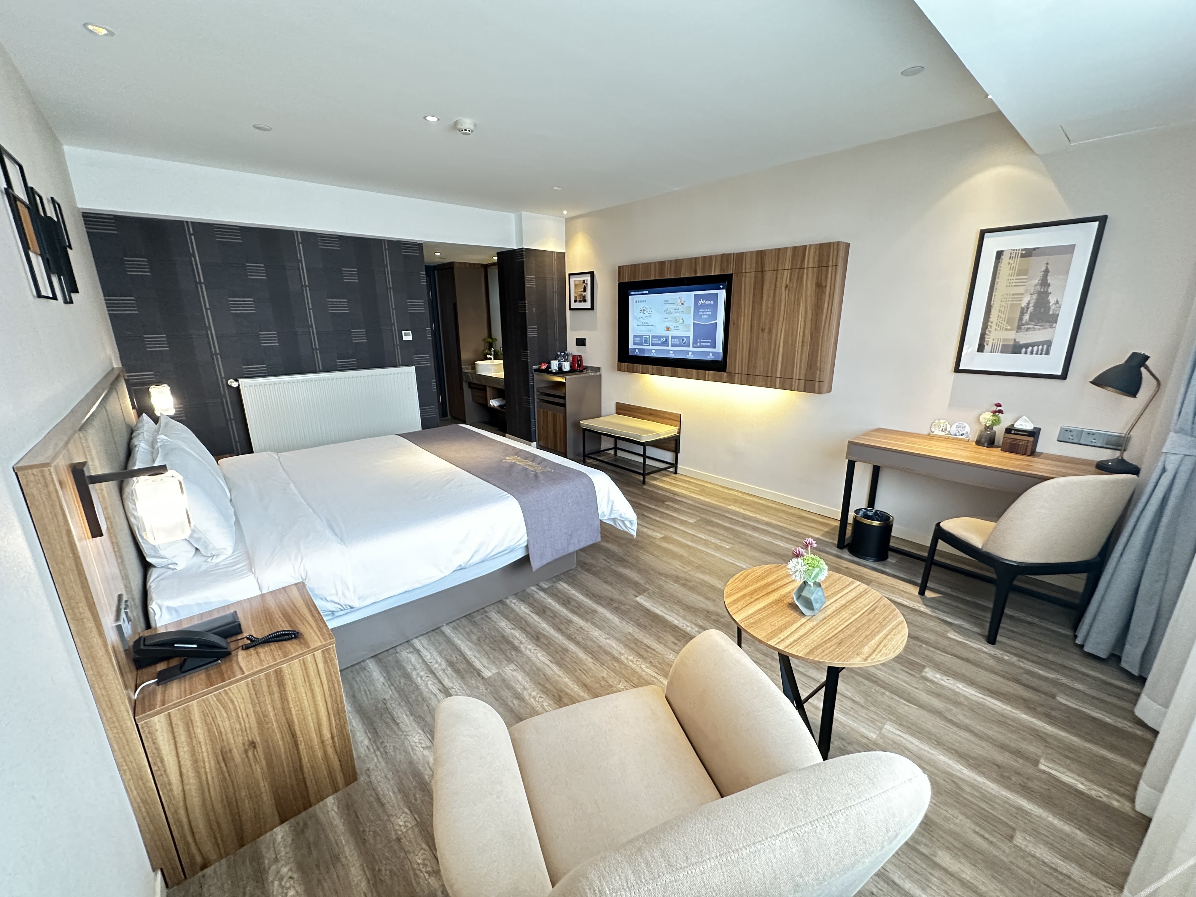 Homeinn Plus Hotel (Weifang Minzhu Street Gudemao) 3*