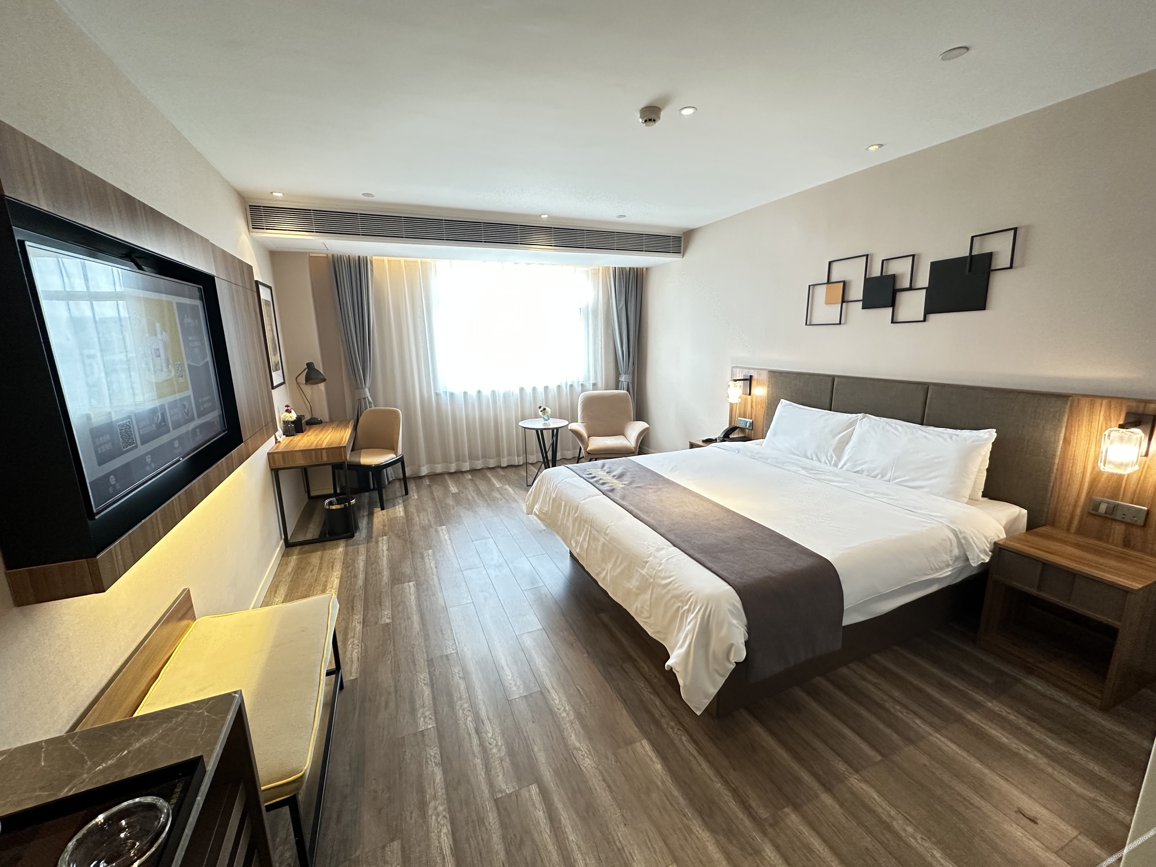 Homeinn Plus Hotel (Weifang Minzhu Street Gudemao) 3*
