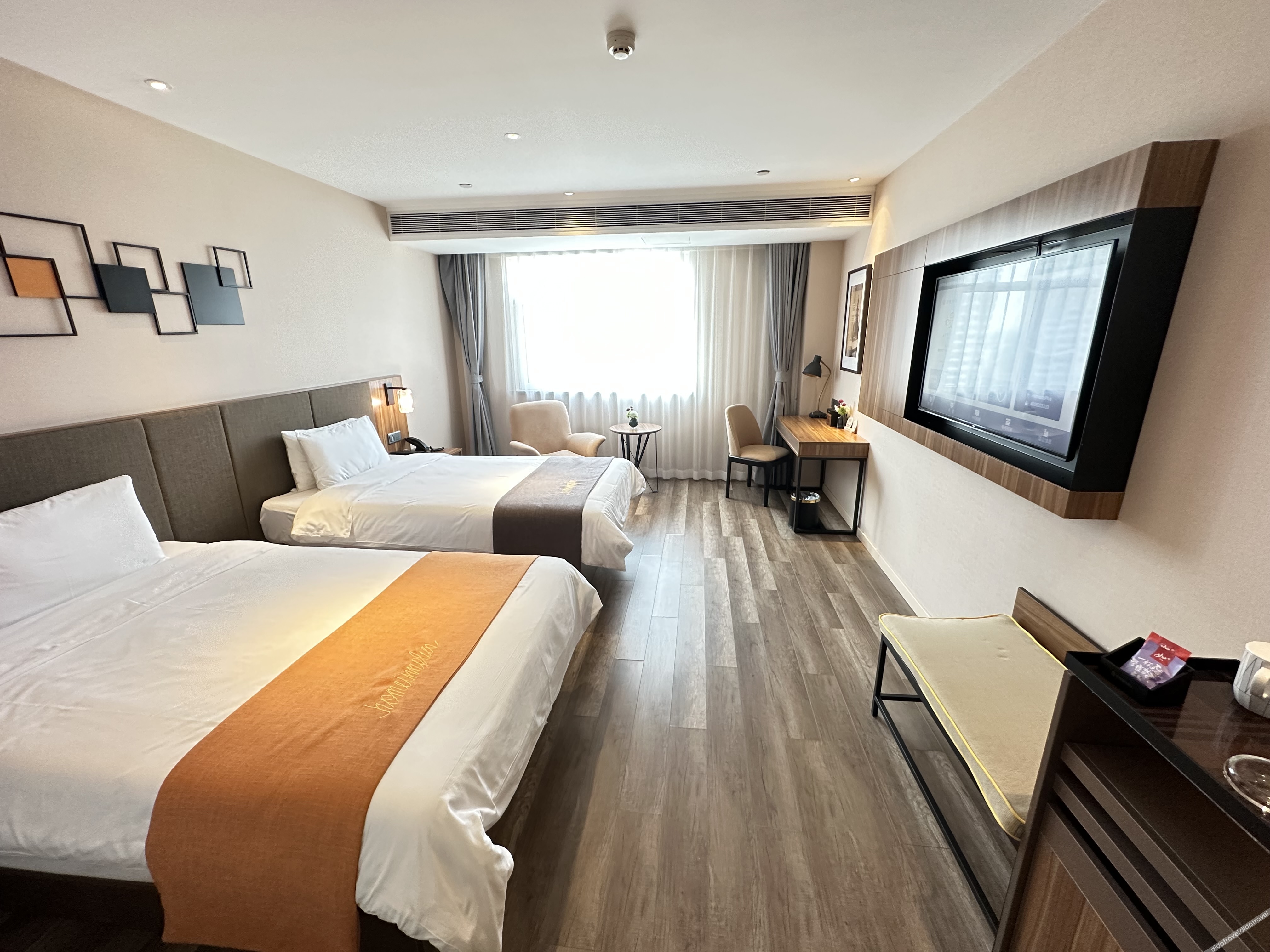 Homeinn Plus Hotel (Weifang Minzhu Street Gudemao) 3*