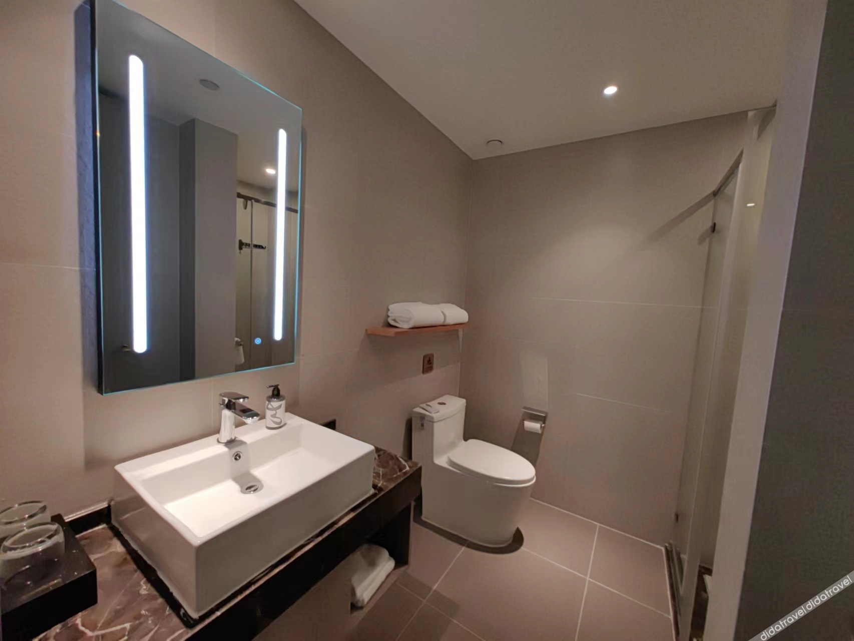 Homeinn Selected Hotel (Qingdao Jinshatan Tianshan Subway Station) 3*