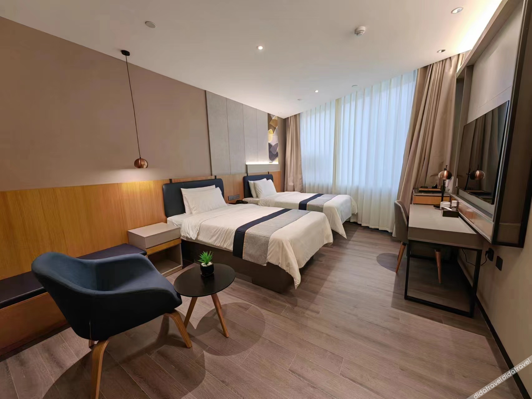 Homeinn Selected Hotel (Qingdao Jinshatan Tianshan Subway Station) 3*