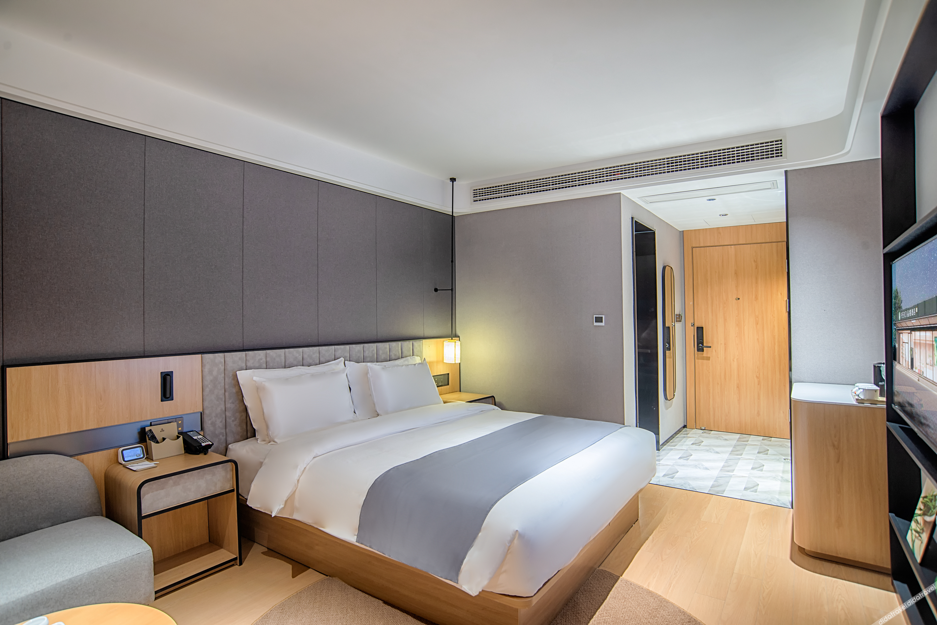 Pero Hotel (Qingdao Huangdao District Langyatai Road Qingdao Gaotie West Station) 3*