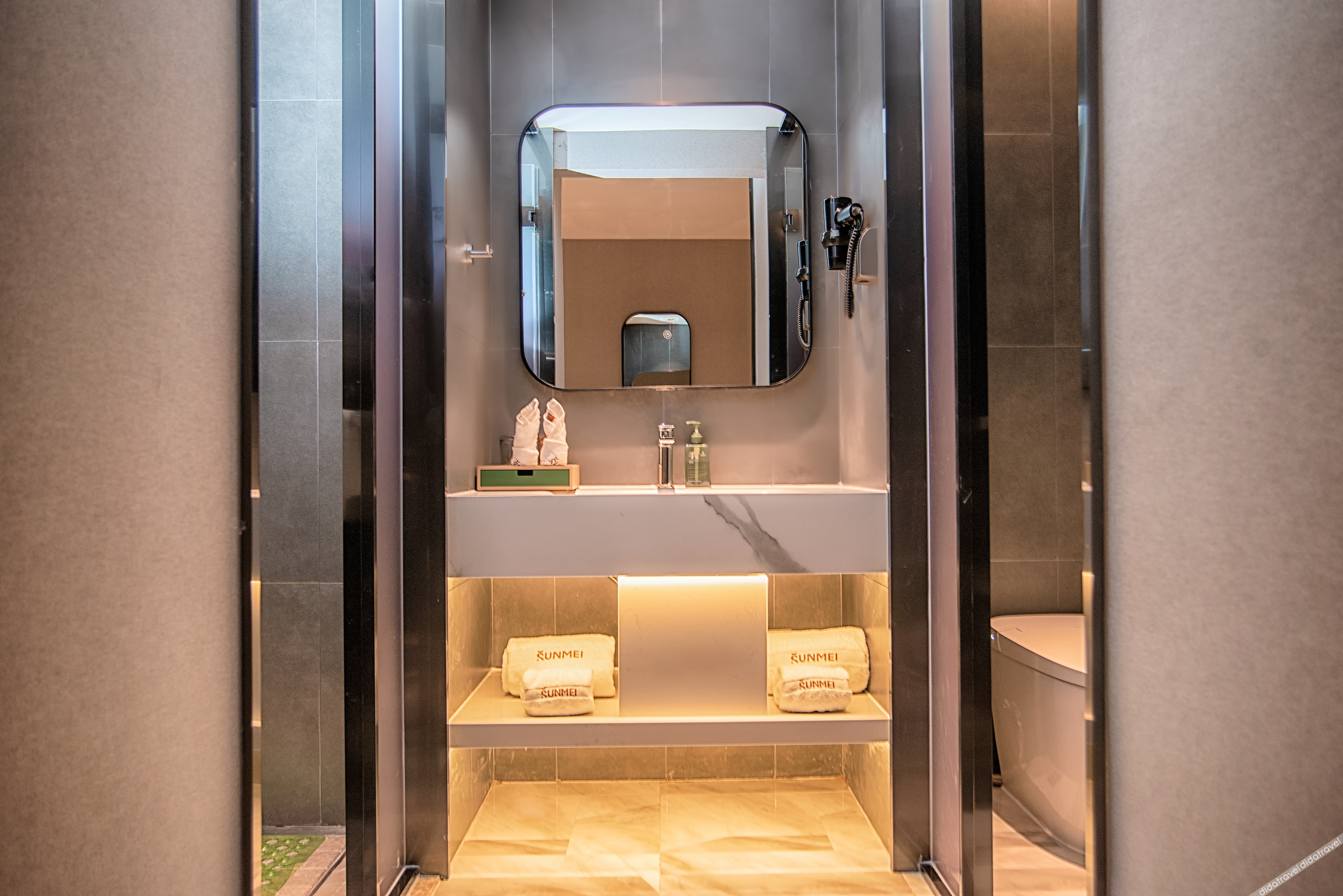 Pero Hotel (Qingdao Huangdao District Langyatai Road Qingdao Gaotie West Station) 3*
