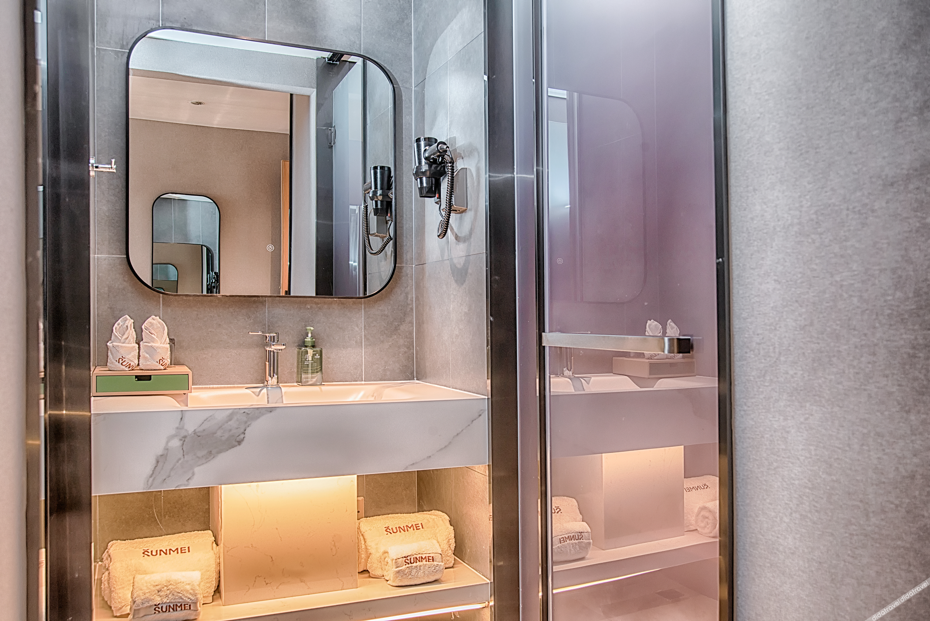 Pero Hotel (Qingdao Huangdao District Langyatai Road Qingdao Gaotie West Station) 3*