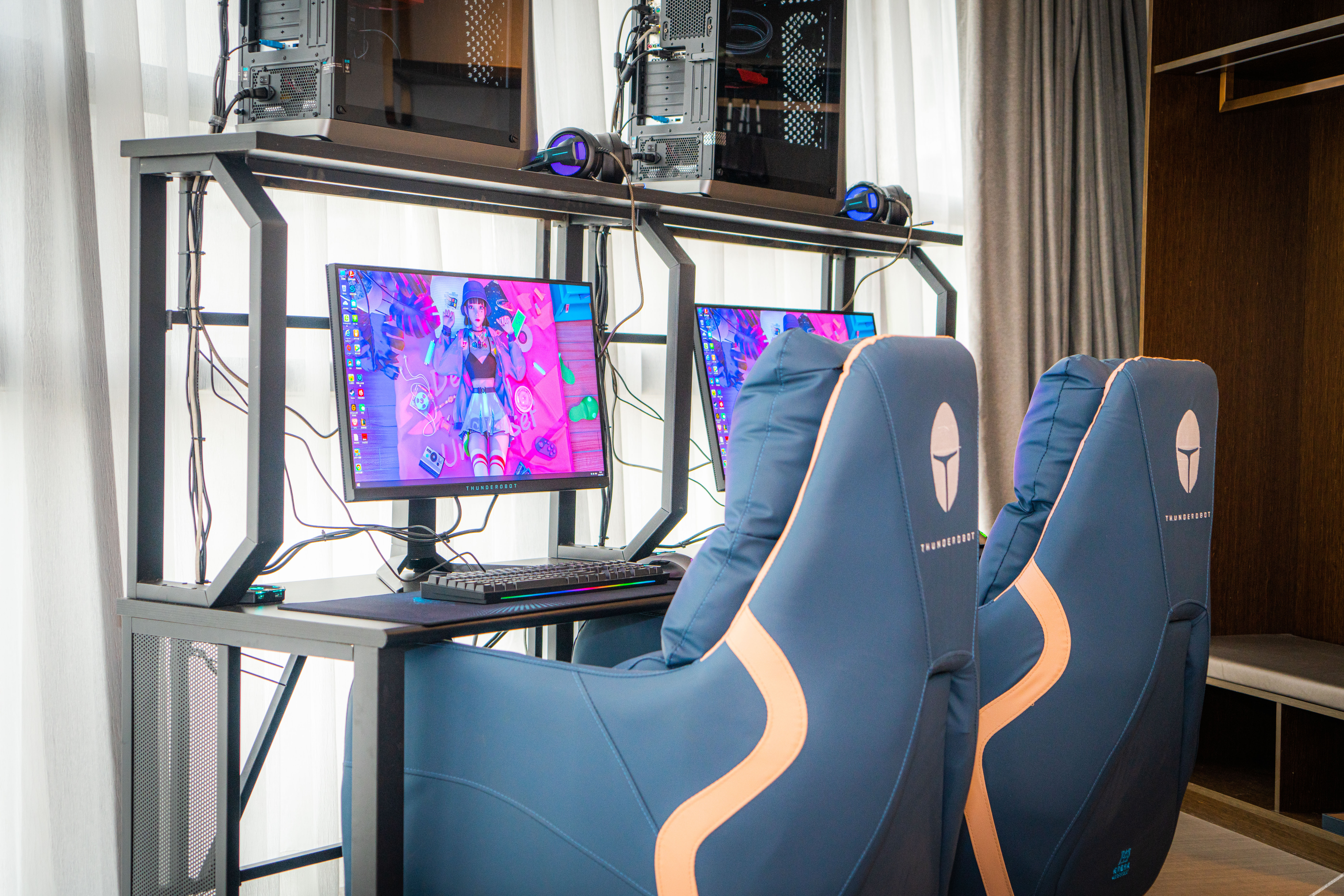 THUNDEROBOT Hotel (CBD Wanda) 2*
