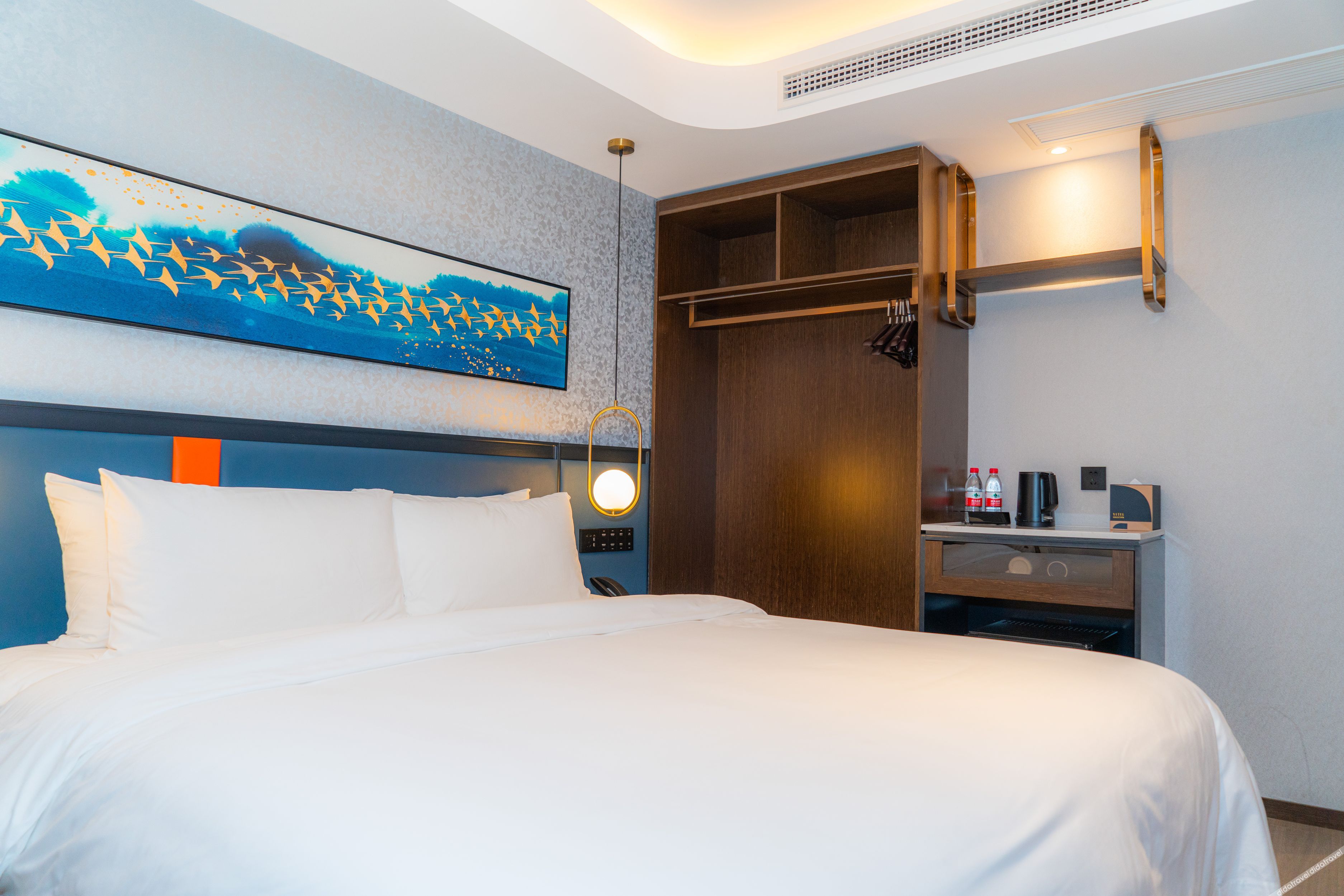 THUNDEROBOT Hotel (CBD Wanda) 2*