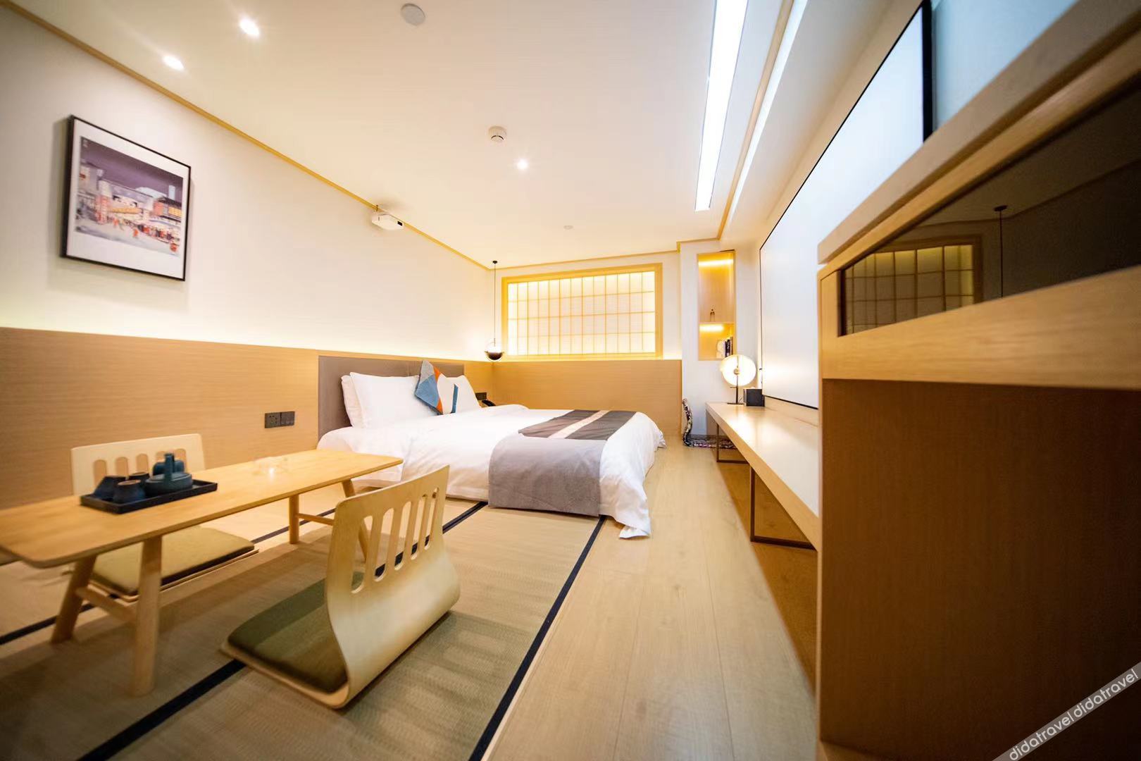 THUNDEROBOT Hotel (CBD Wanda) 2*