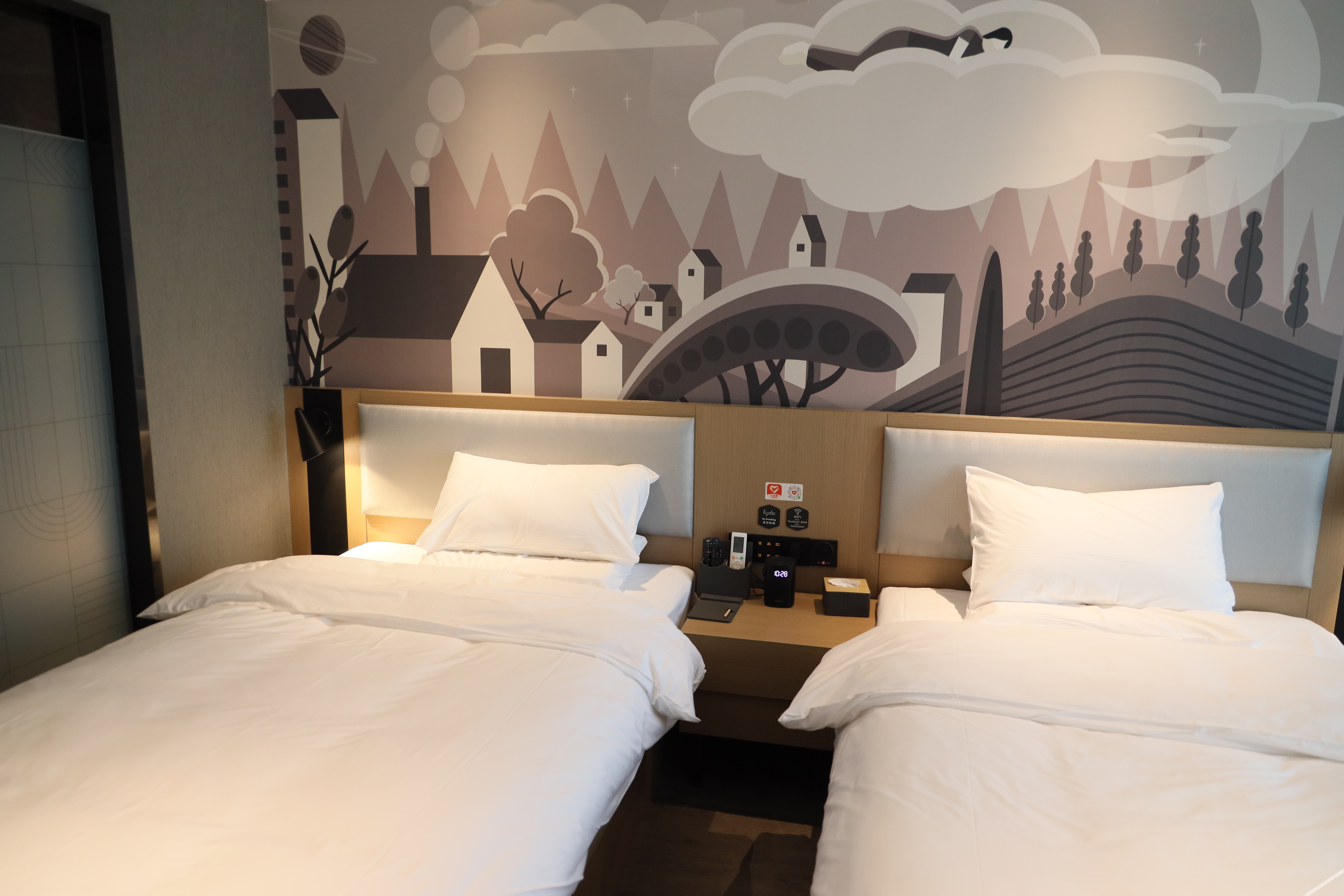 Thank Inn Hotel (Sanchuan Avenue Branch, Luolong District, Luoyang) 2*
