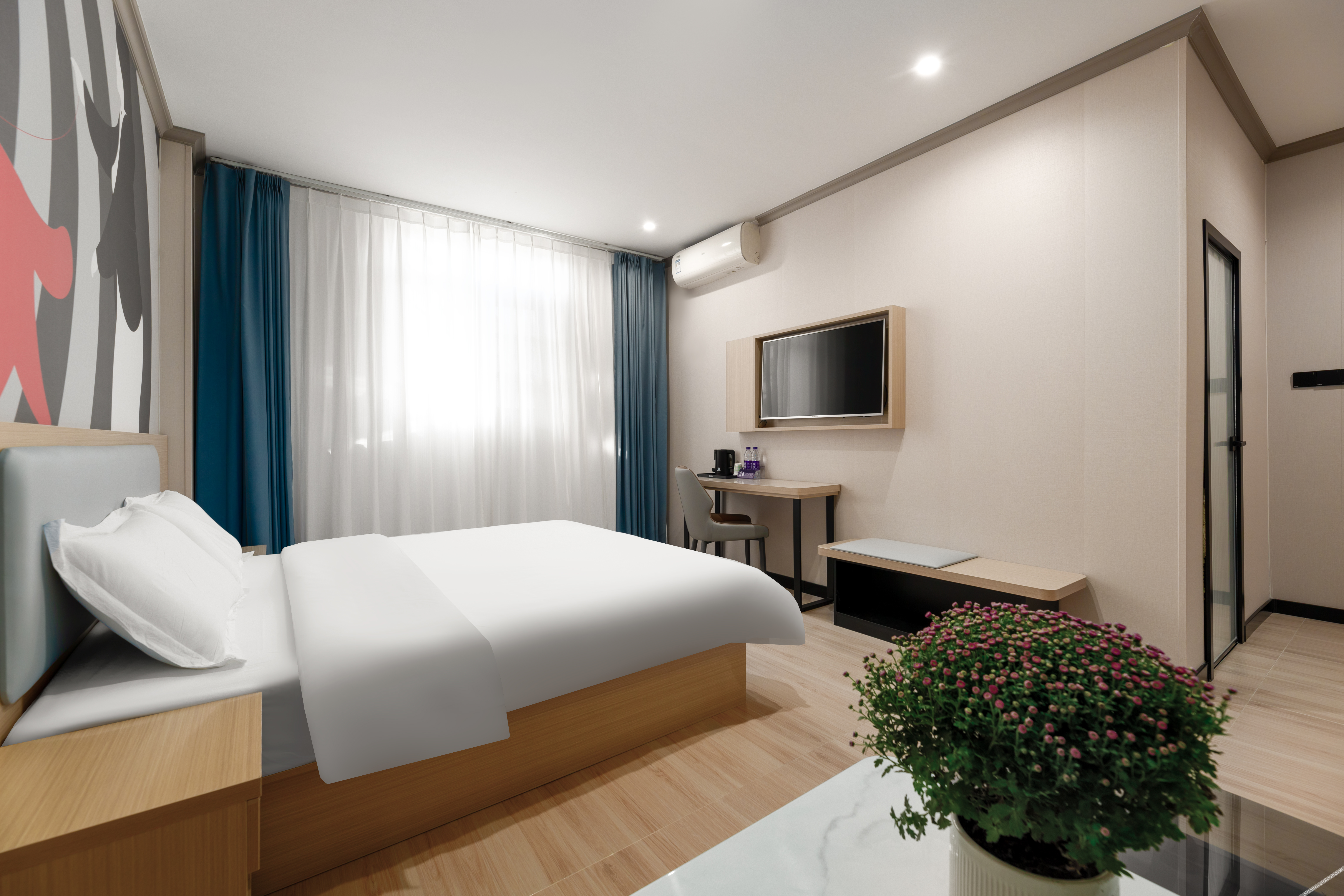 Junyi Hotel (Yixing Bubai Subway Station) 2*