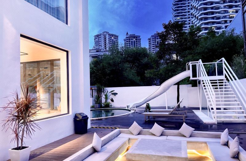 1mo Hotel (Beihai Yintan Branch) 3*
