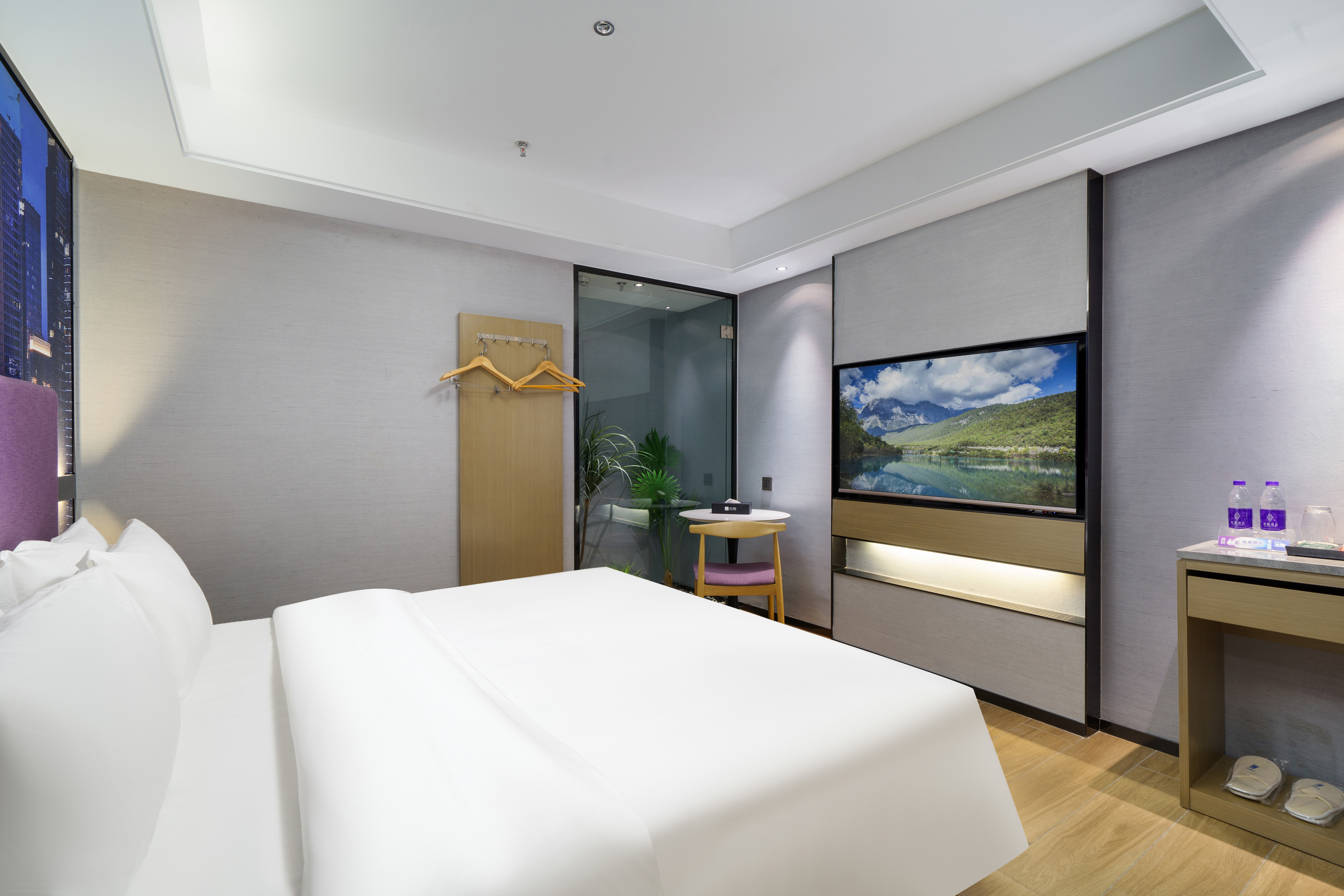 Green Carrier Hotel (Shenzhen Nanshan Coast Chengnan Oil Store) 2*