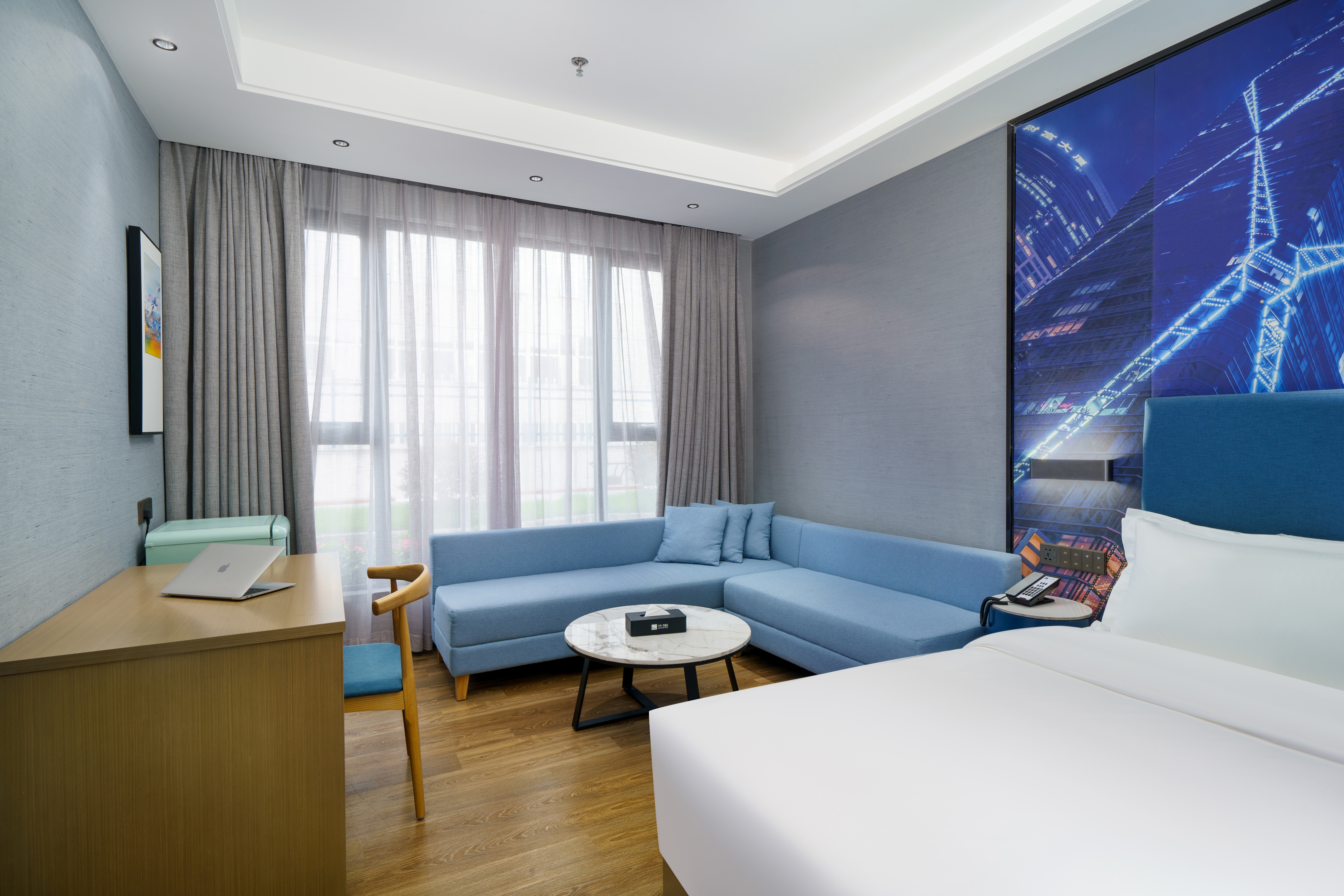 Green Carrier Hotel (Shenzhen Nanshan Coast Chengnan Oil Store) 2*