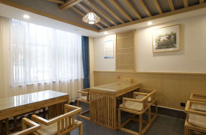 Bailuli Yunsu Hotel 2*