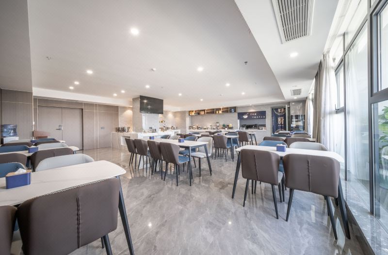 The Yi hotel 3*