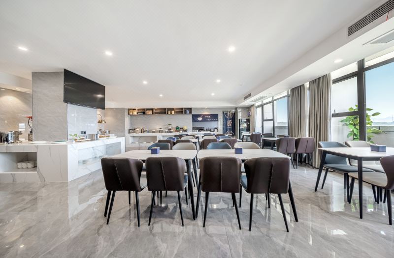 The Yi hotel 3*