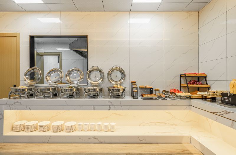Zhihui Orange Hotel (Hengdian Film and Television City Wansheng Pedestrian Street) 3*
