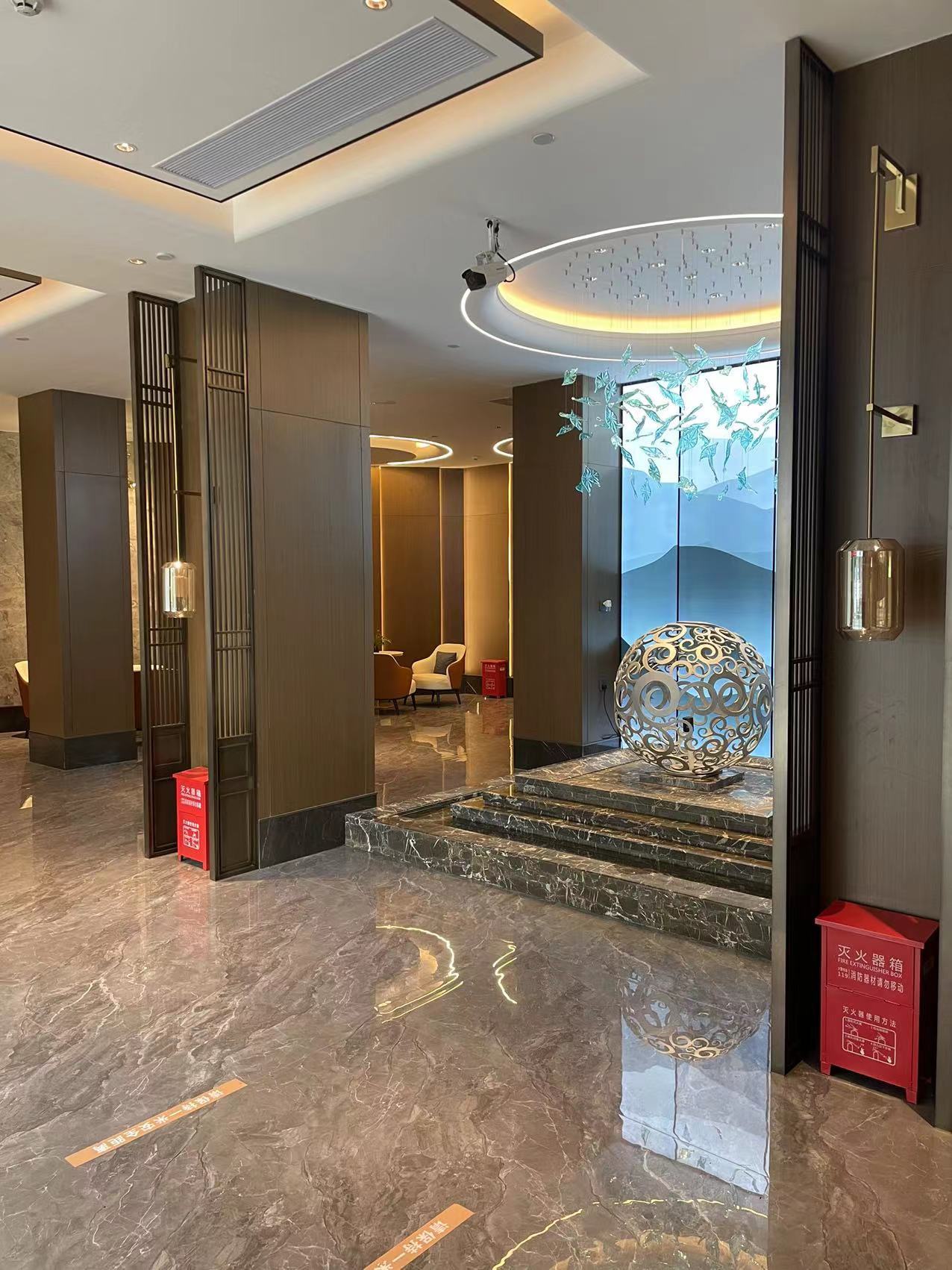 Fengkai Riverside Hotel 2*