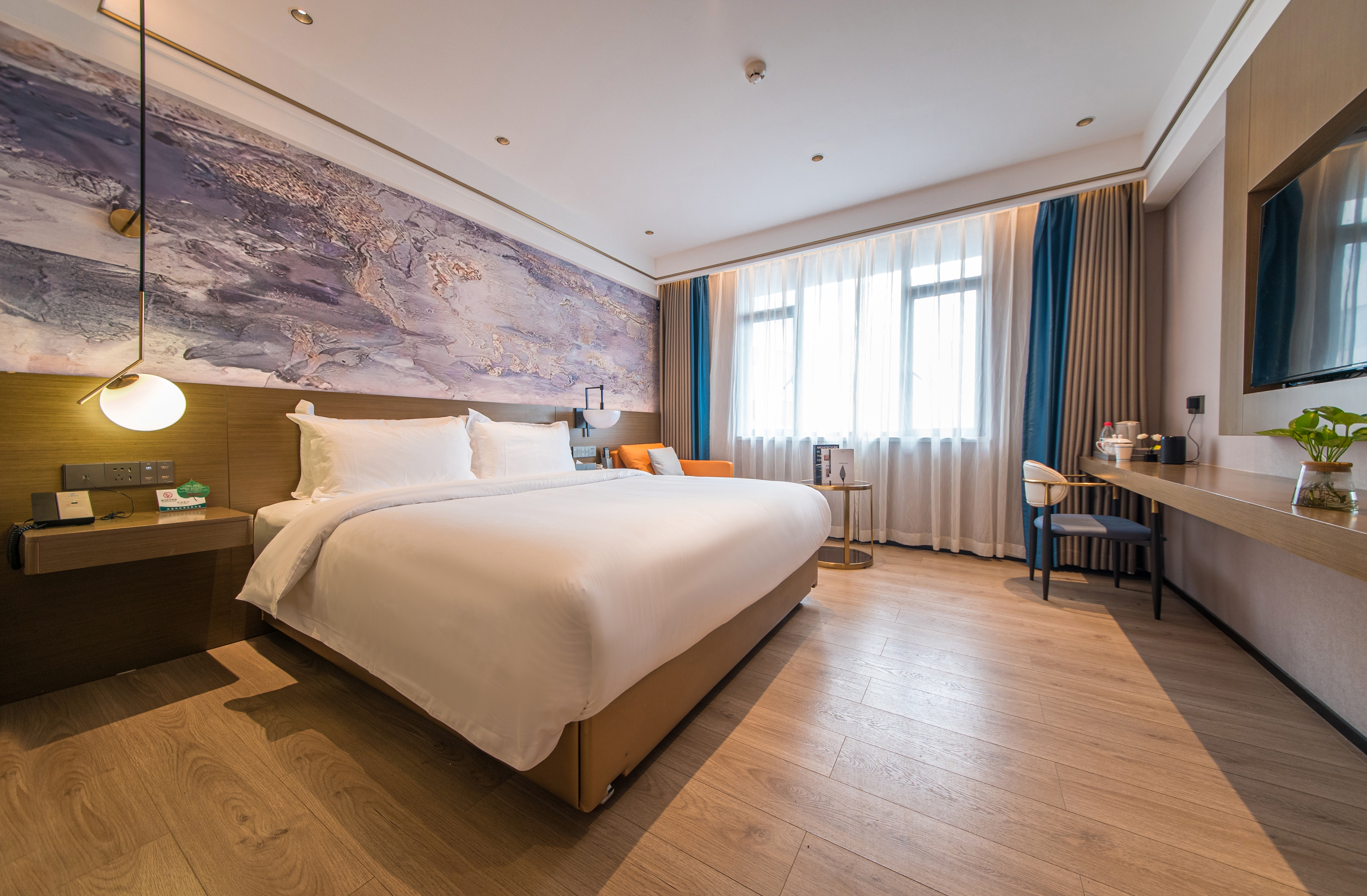 Fengkai Riverside Hotel 2*