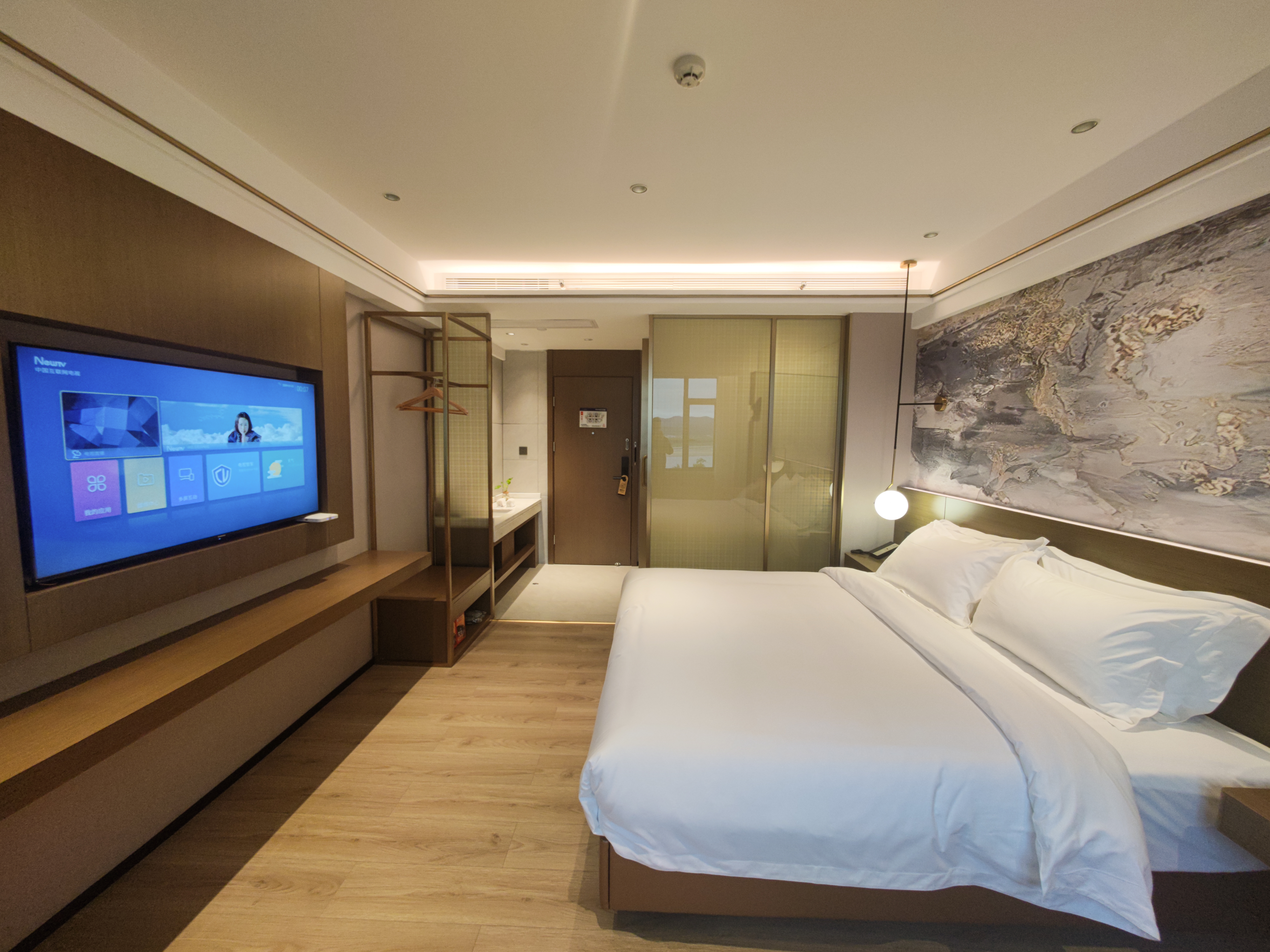 Fengkai Riverside Hotel 2*