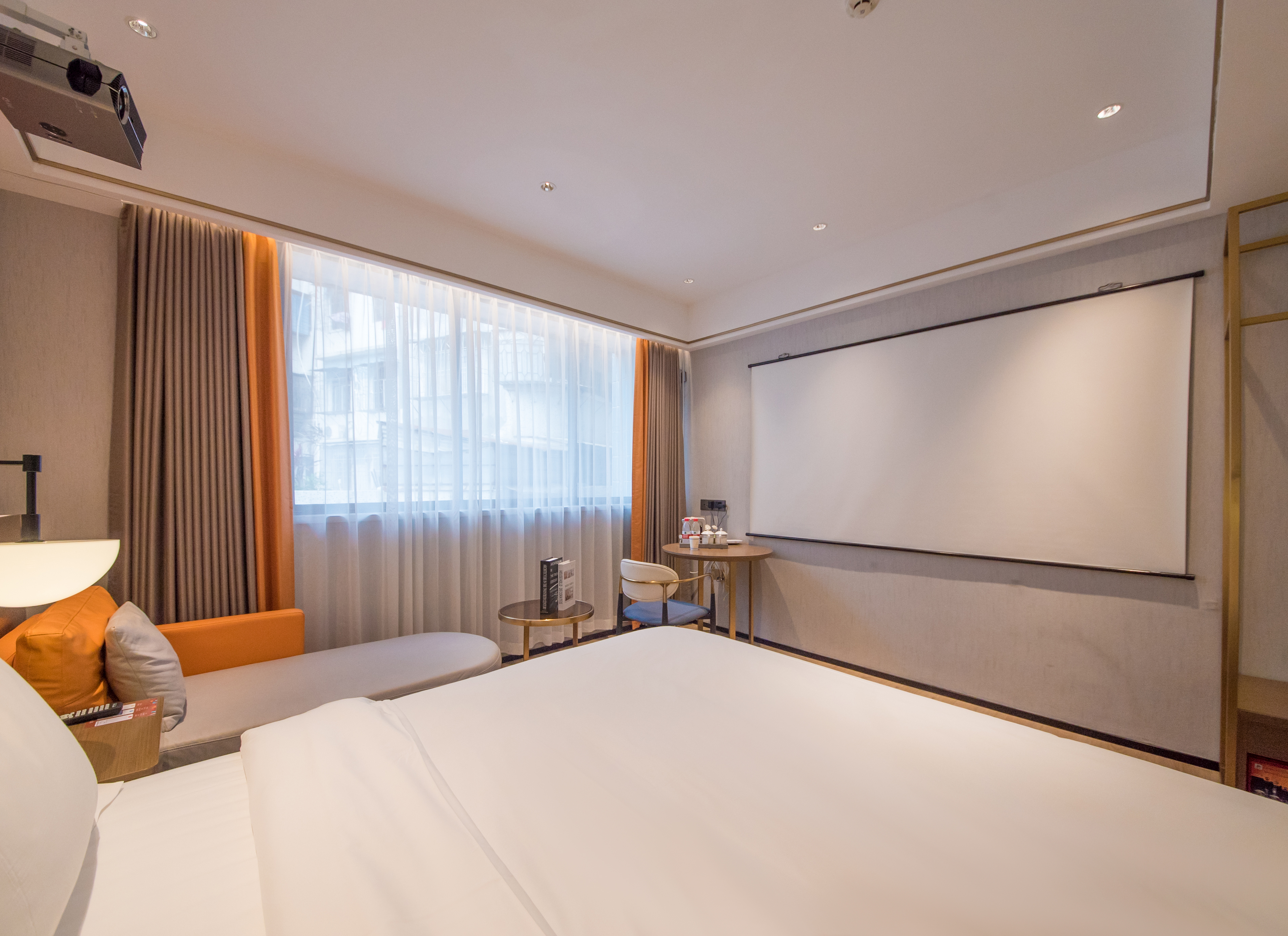 Fengkai Riverside Hotel 2*