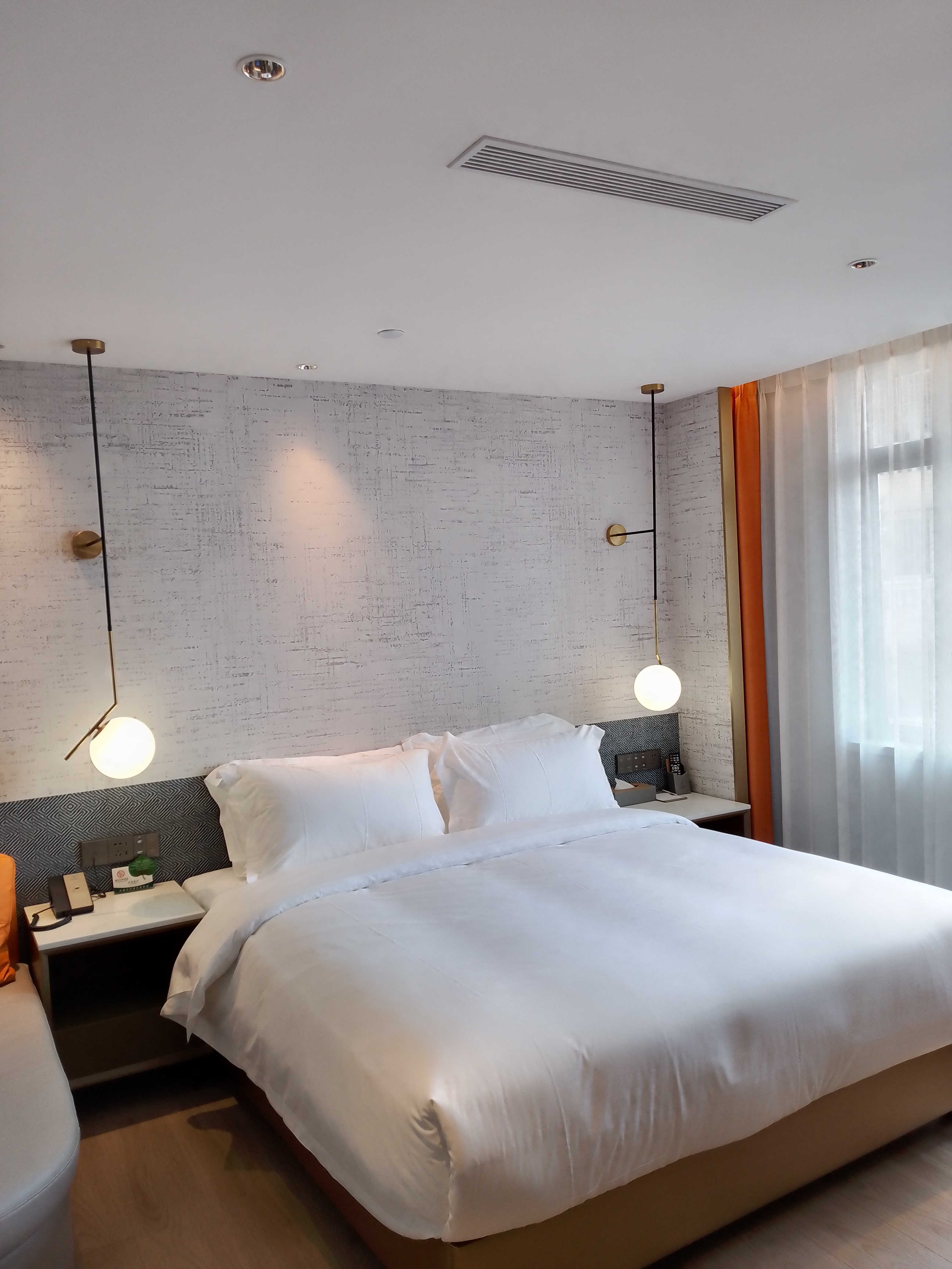 Fengkai Riverside Hotel 2*