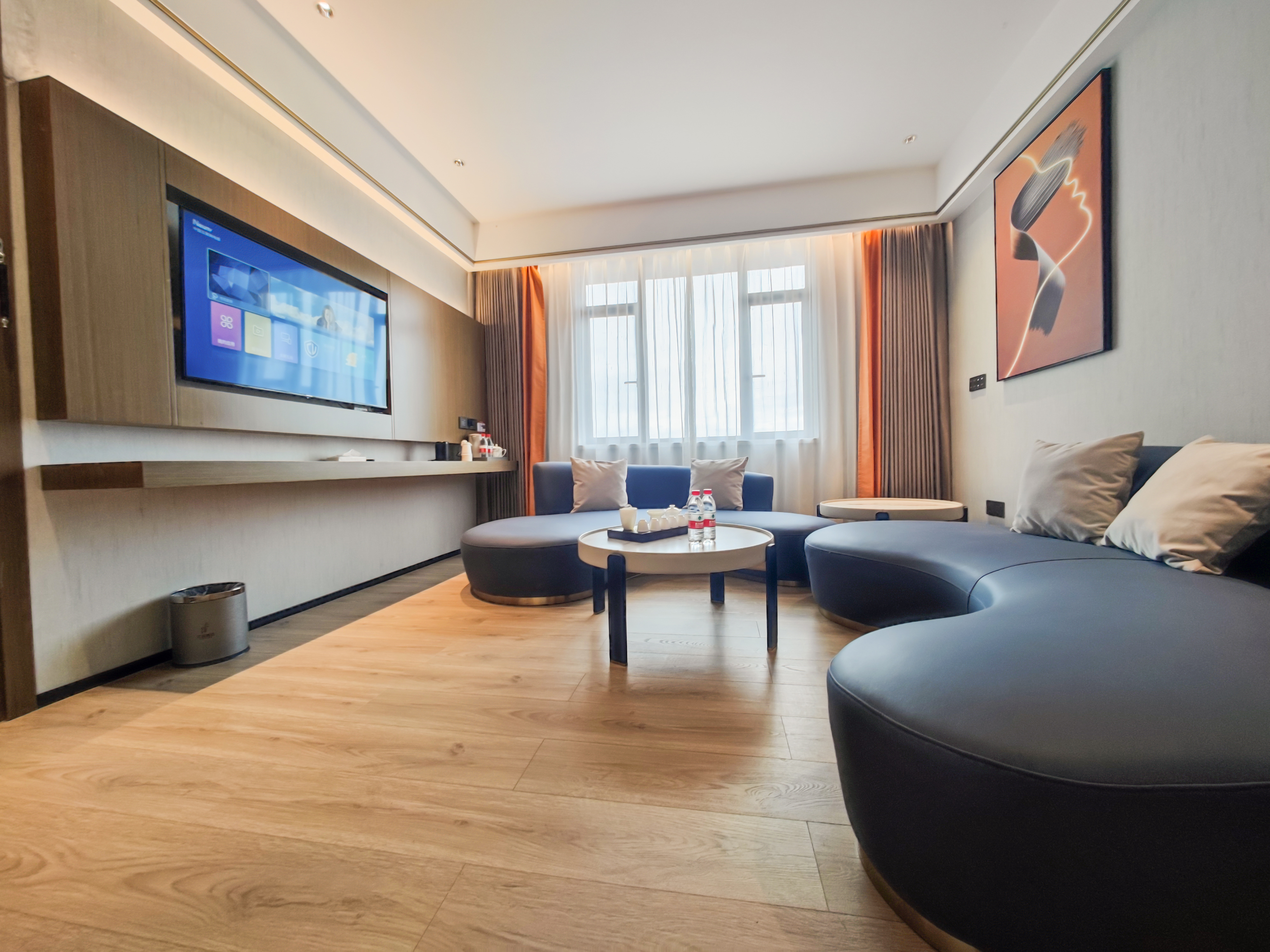Fengkai Riverside Hotel 2*