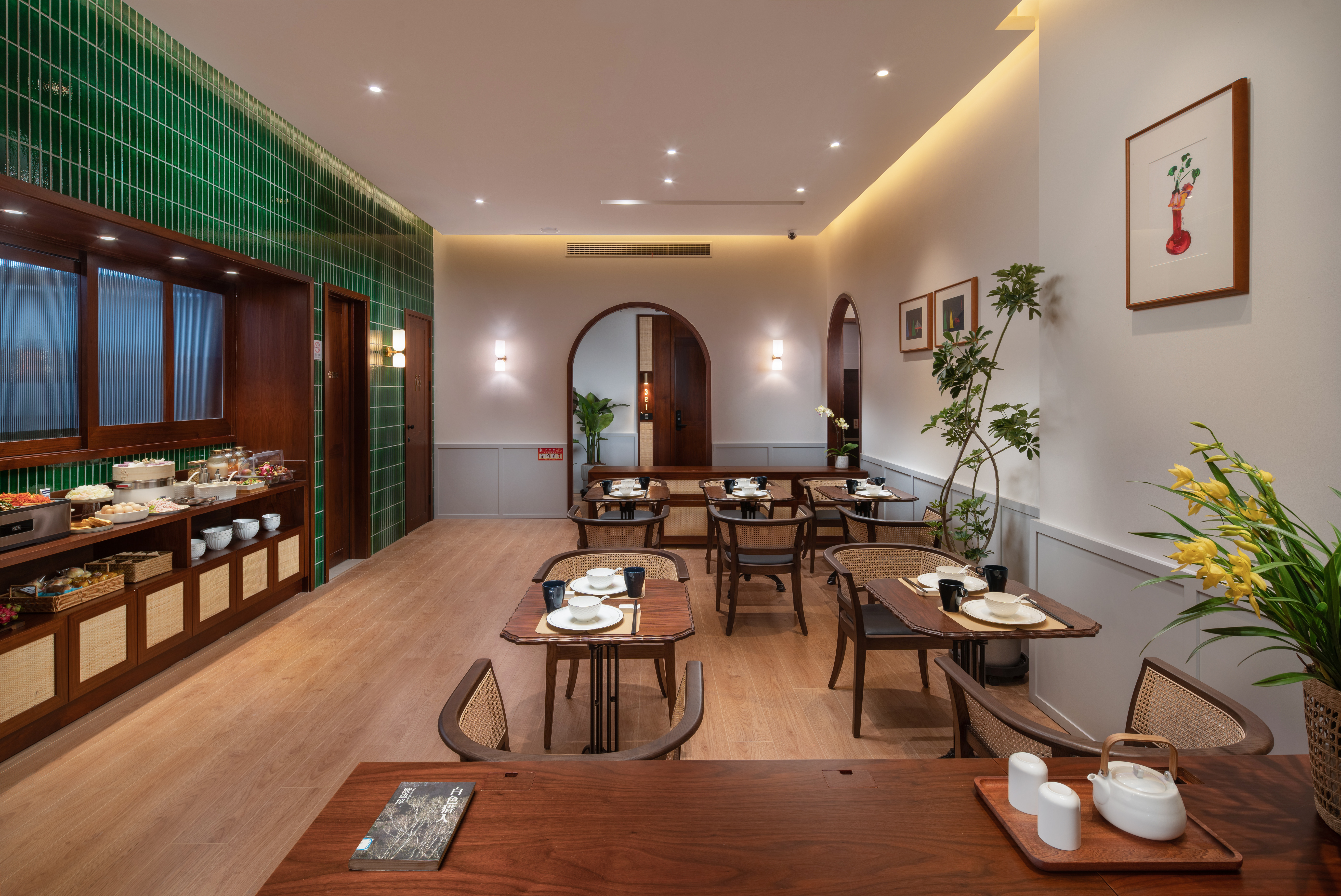Wuyu Hotel (Happy Valley & Longfor Paradise Walk Lijia ) 3*