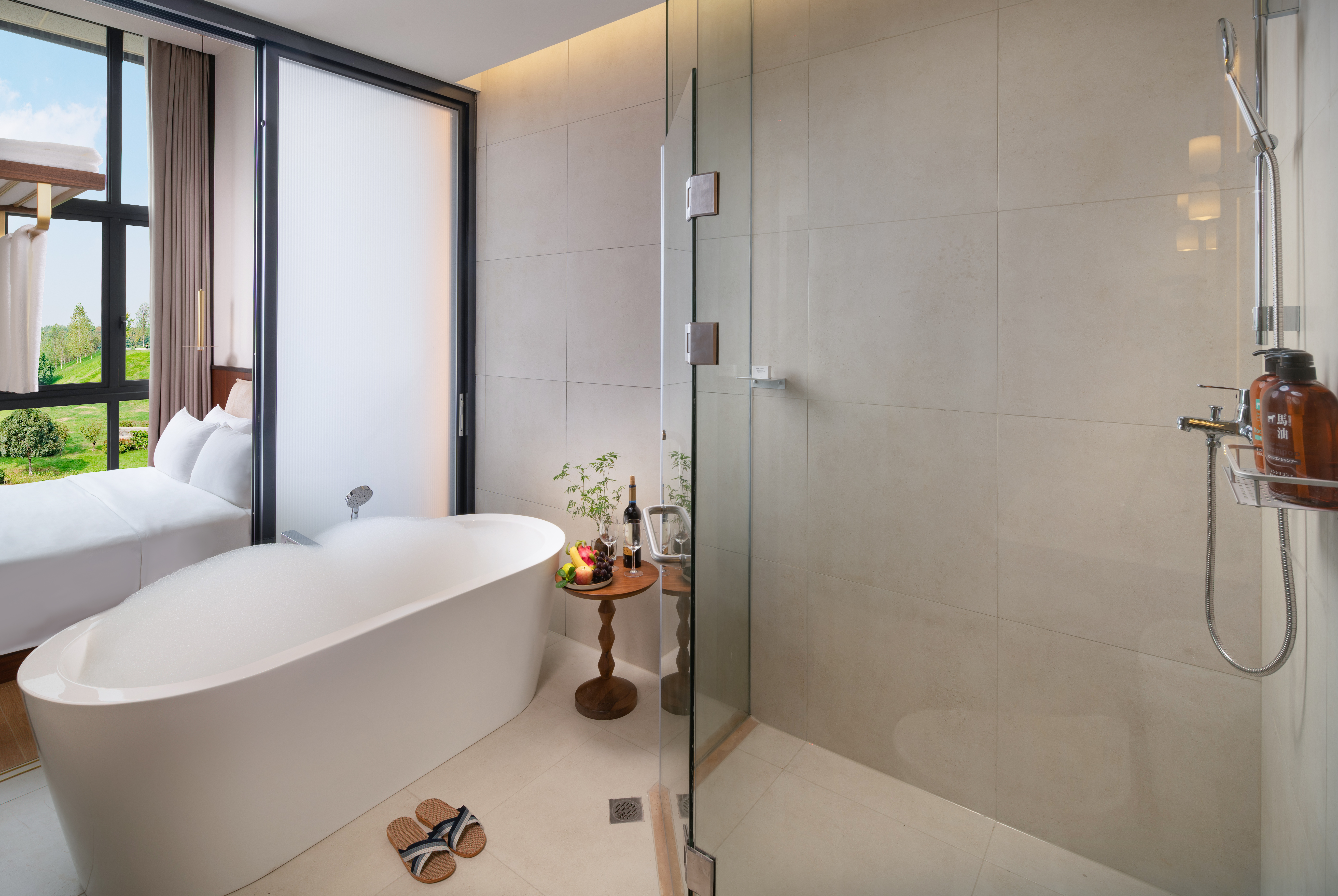 Wuyu Hotel (Happy Valley & Longfor Paradise Walk Lijia ) 3*