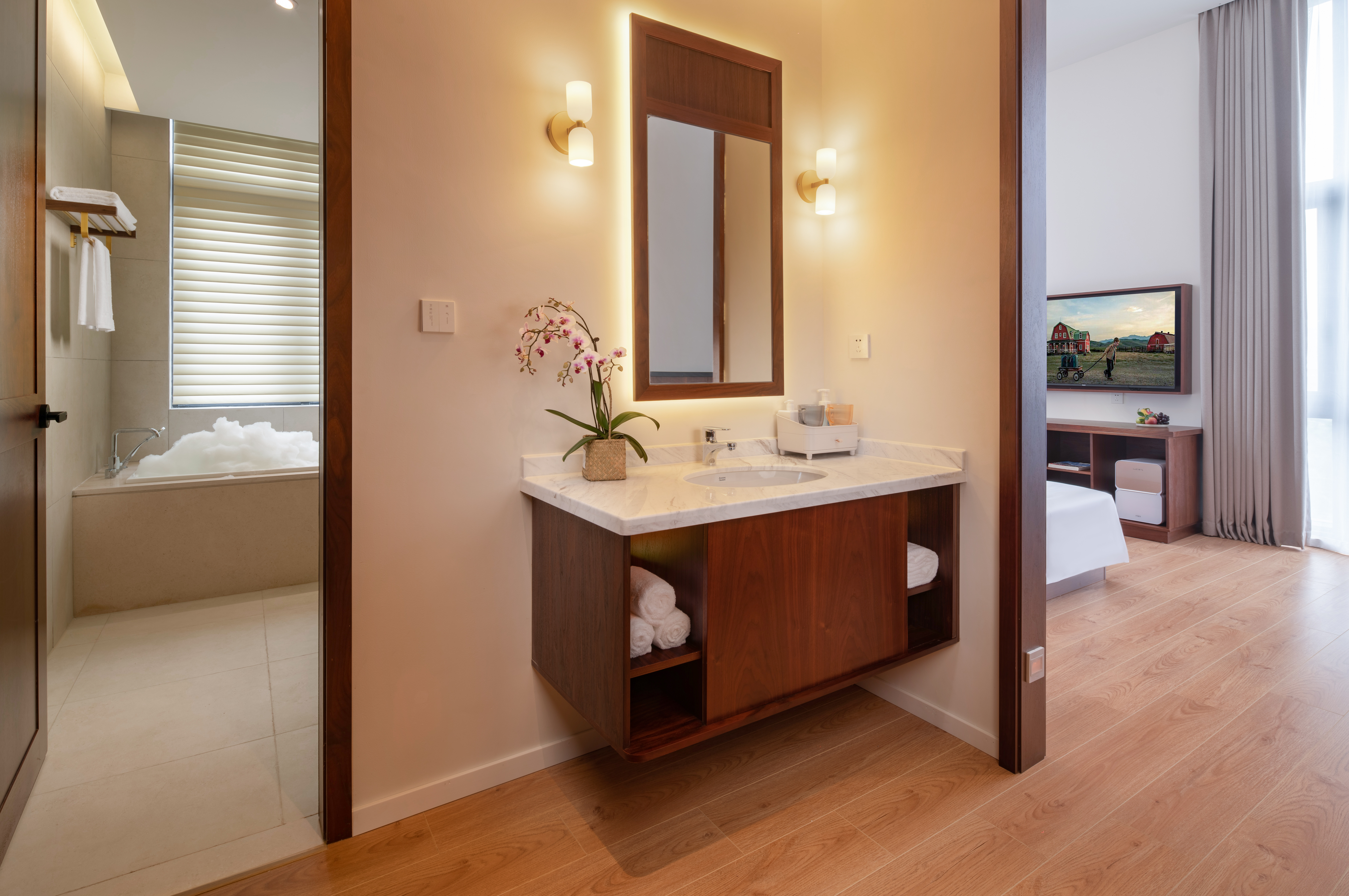 Wuyu Hotel (Happy Valley & Longfor Paradise Walk Lijia ) 3*