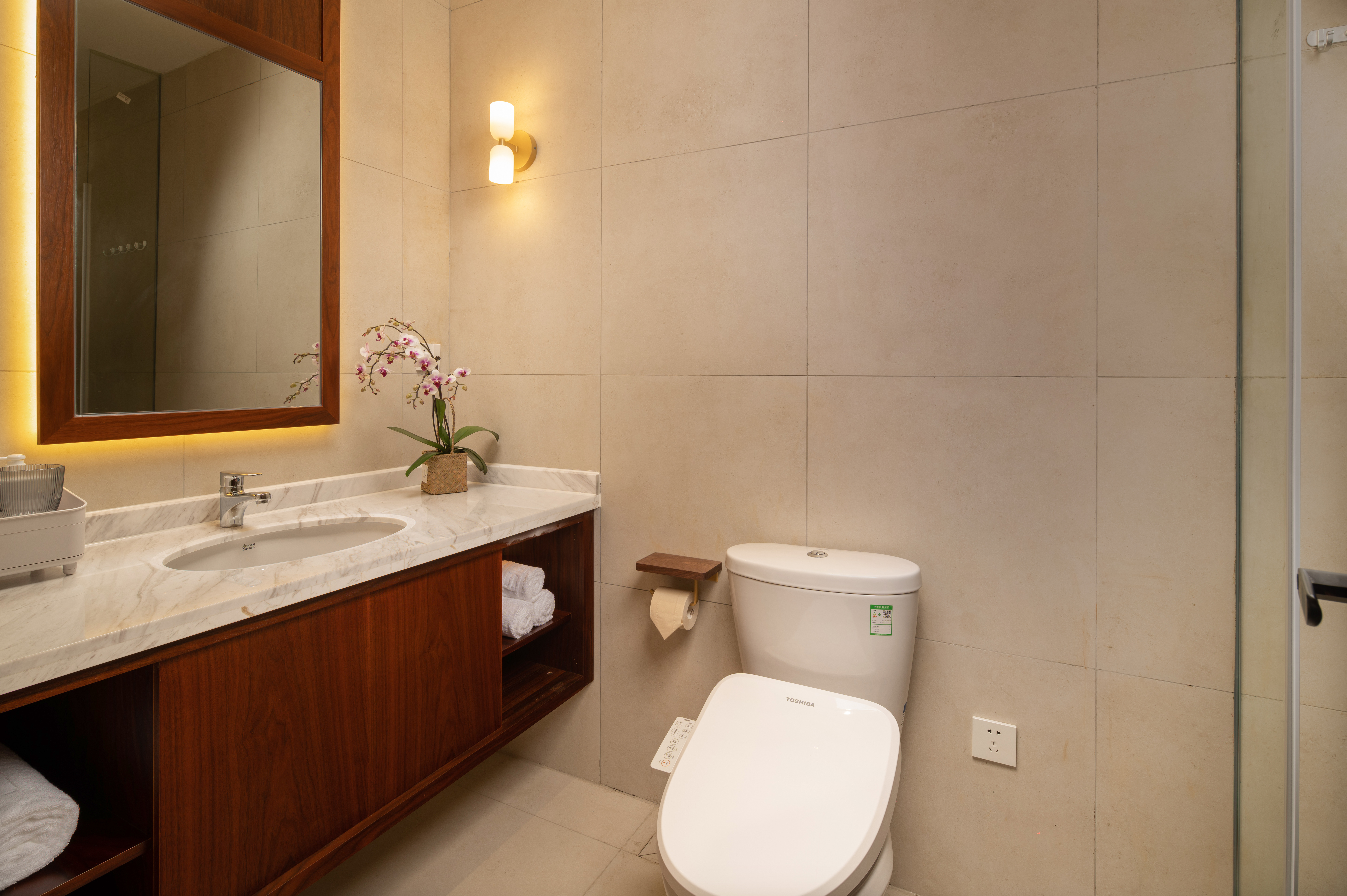 Wuyu Hotel (Happy Valley & Longfor Paradise Walk Lijia ) 3*