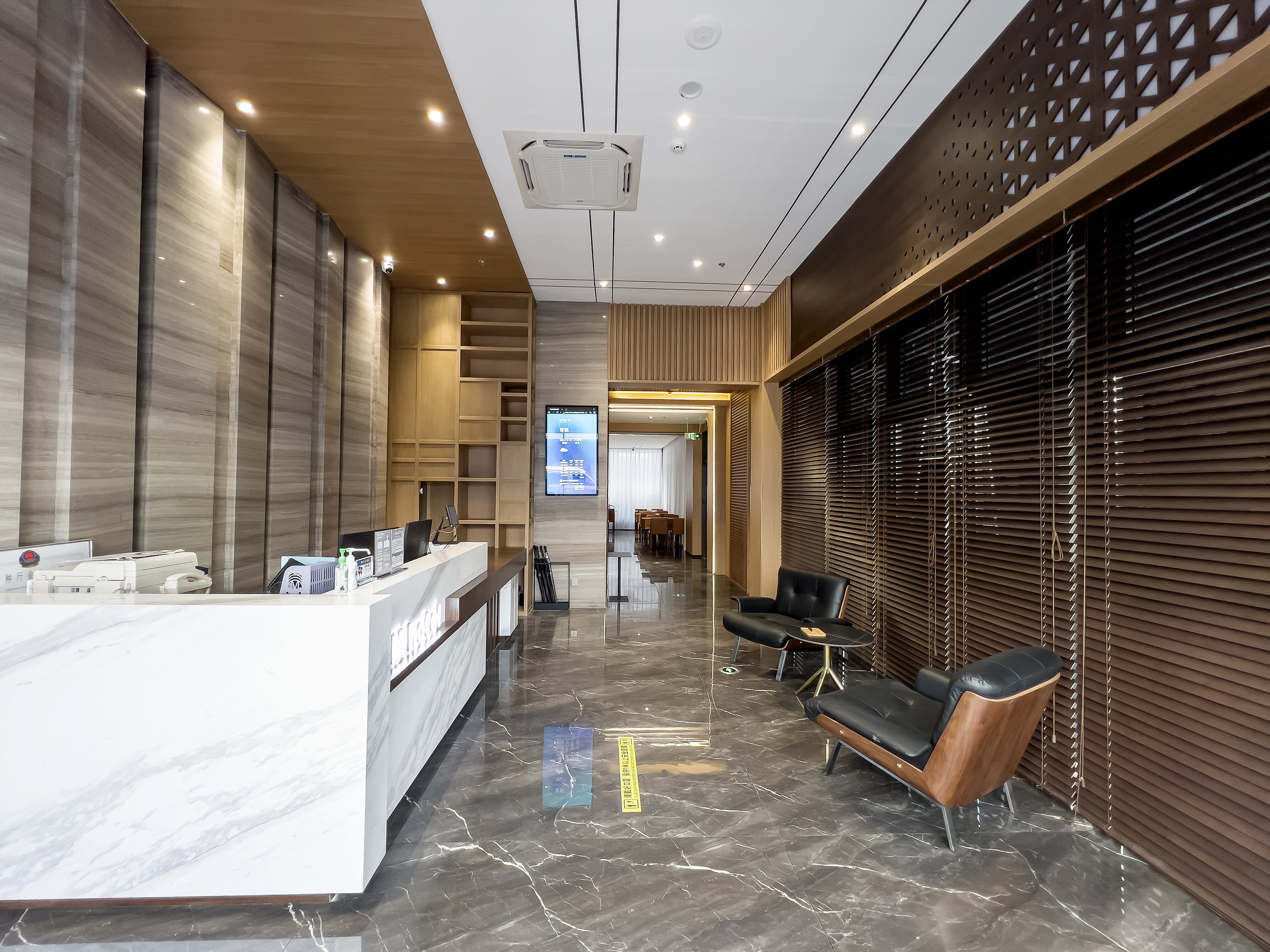 M Hemei Meiji Hotel (Changshu Southeast Puyue Plaza) 2*
