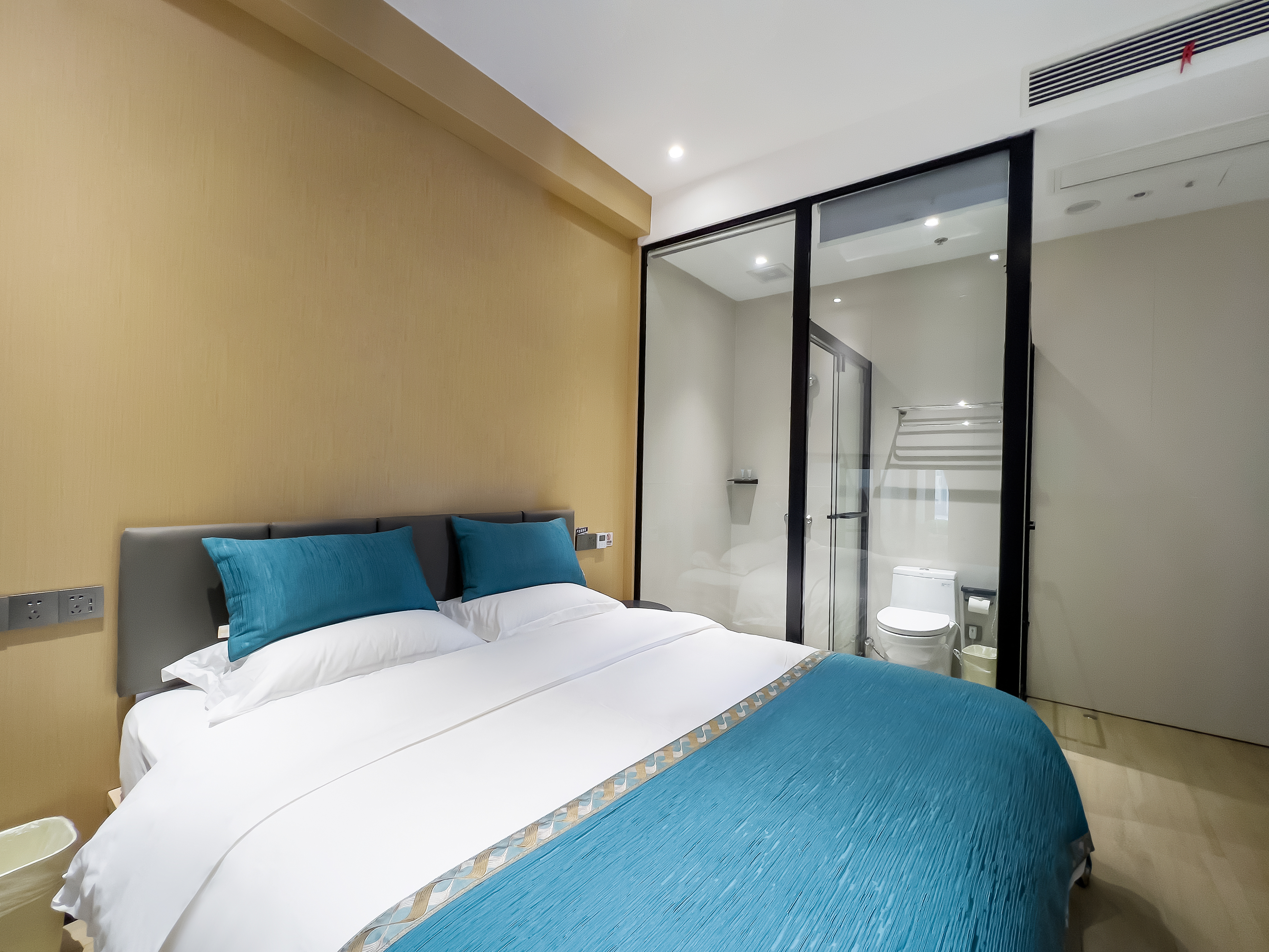 M Hemei Meiji Hotel (Changshu Southeast Puyue Plaza) 2*