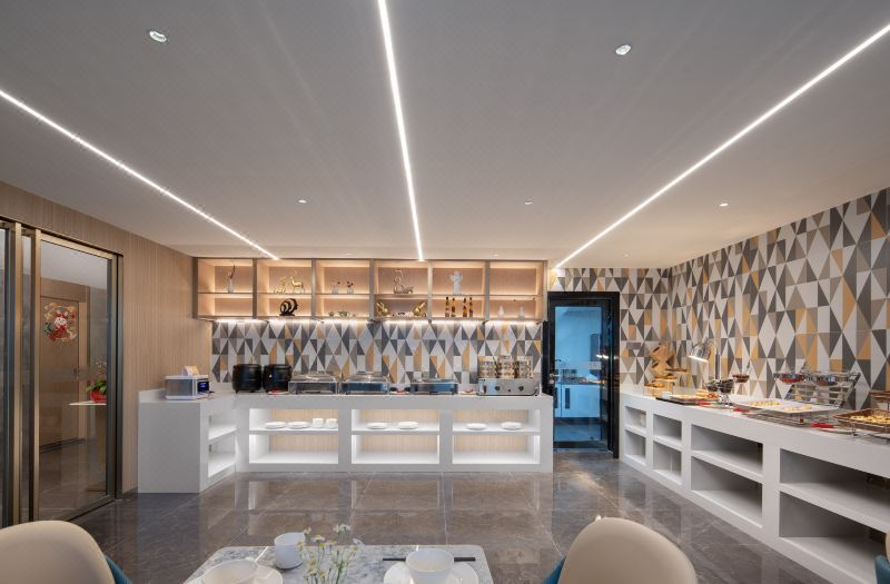 Shenzhen LATOYY HOTEL Hotel (Longyuan Subway Station) 3*