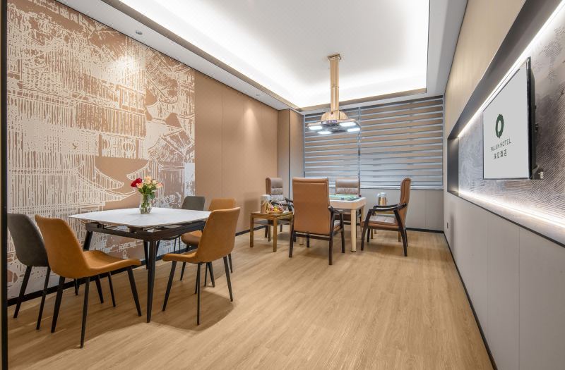 Y Electronic Sports Hotel (Shaoxing Keqiao Town Yintai) 2*