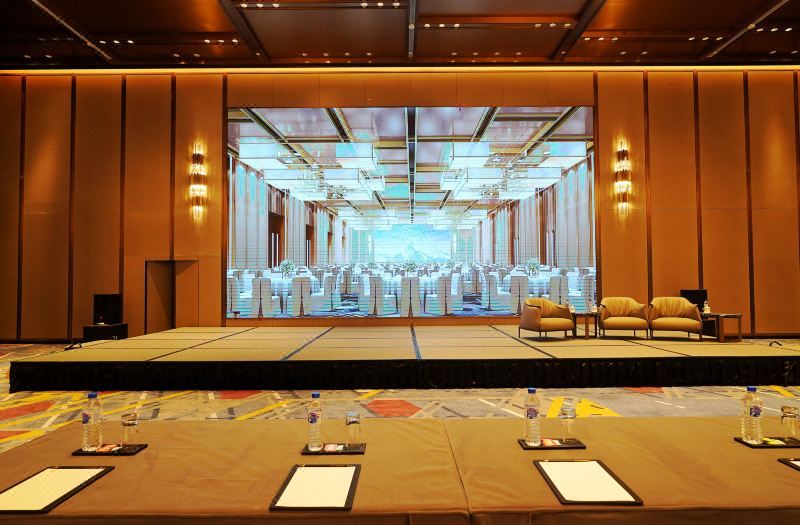 Changchun Yinlu Hotel 5*