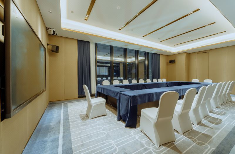 Changchun Yinlu Hotel 5*