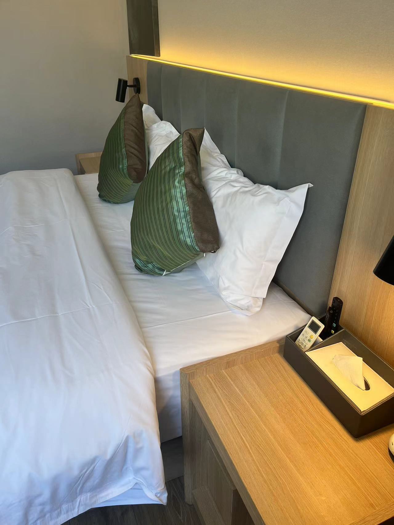 YAHAO HITANG HOTEL 2*