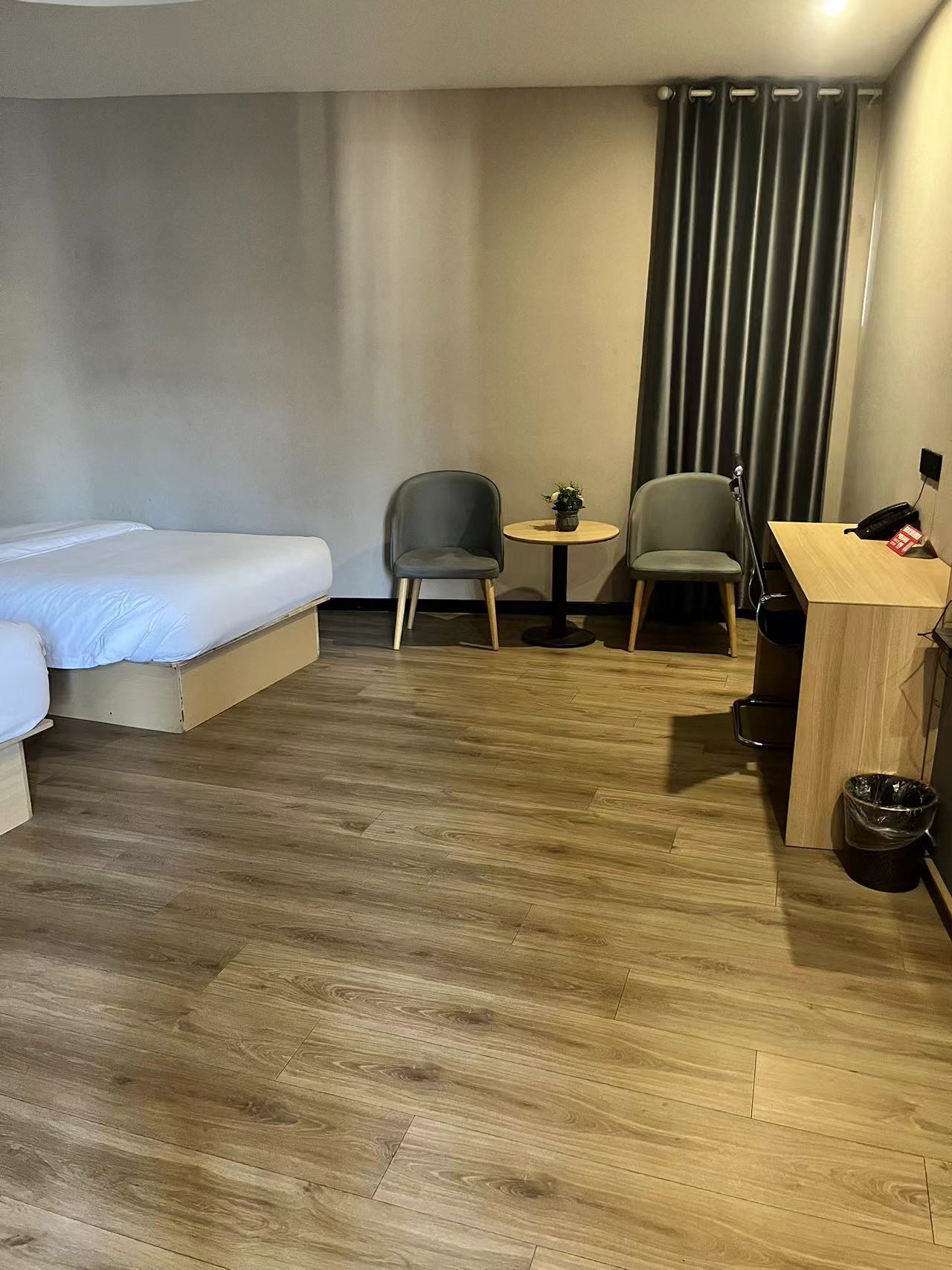 YAHAO HITANG HOTEL 2*