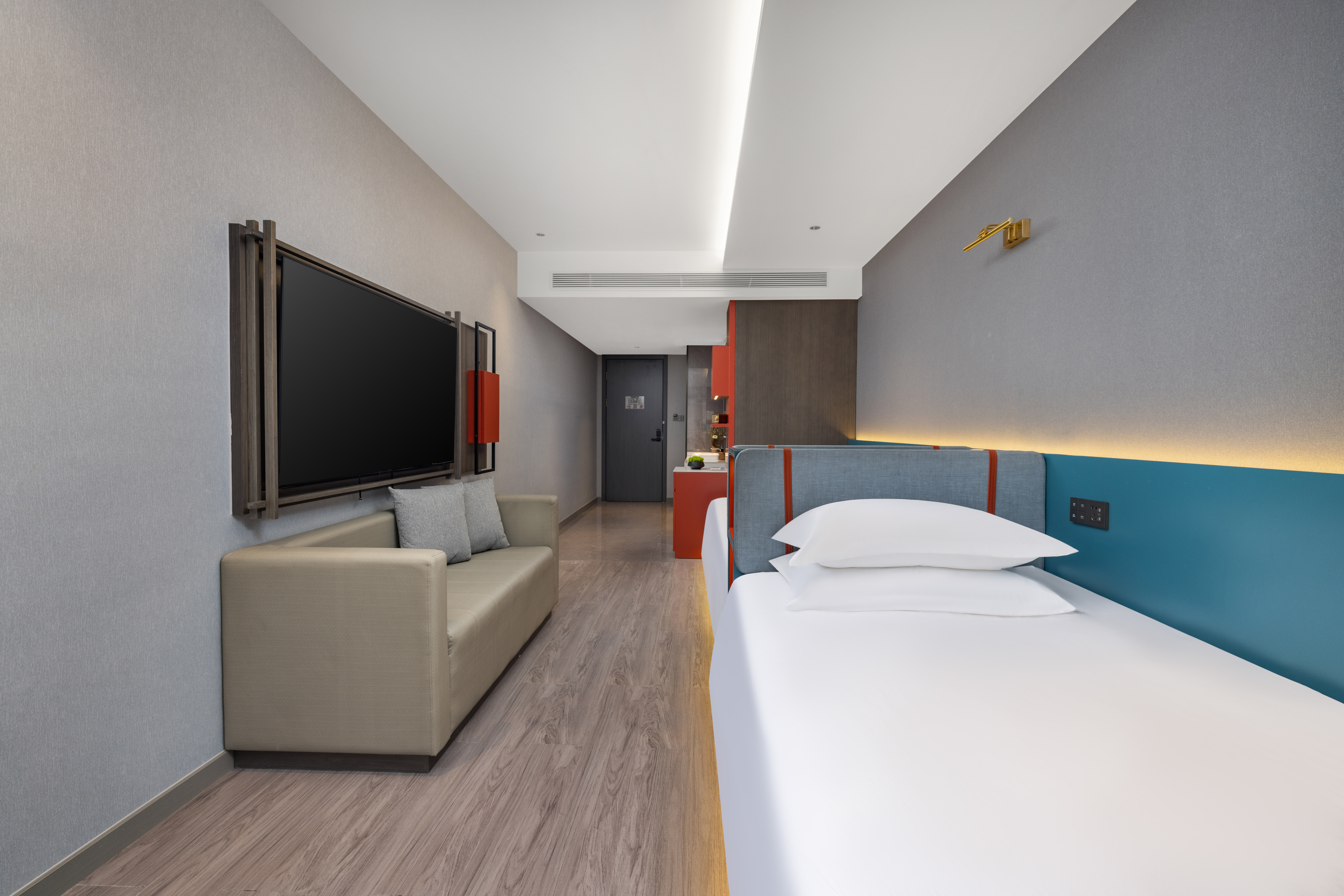 CEO·Minghe Hotel (Jinhua Wucheng Bailongqiao Branch) 3*