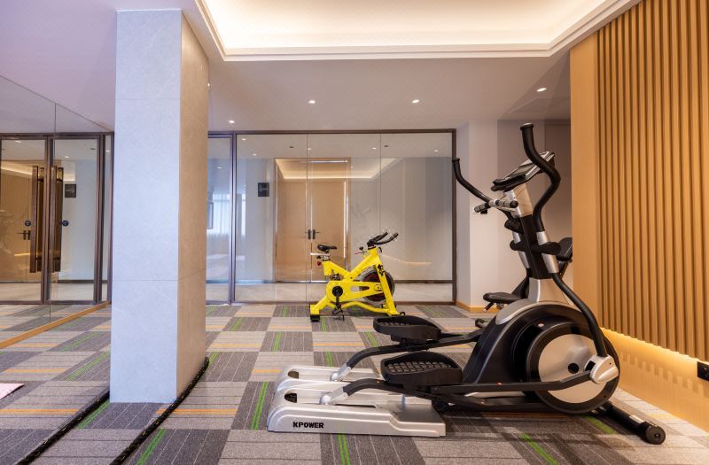 Elong Hotel (Shenzhen Zhongying Street Shatoujiao Metro Station Branch) 3*