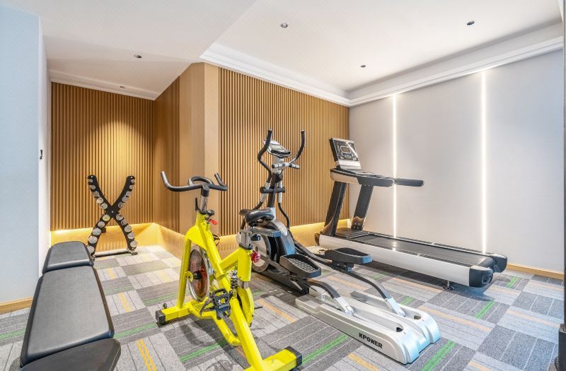 Elong Hotel (Shenzhen Zhongying Street Shatoujiao Metro Station Branch) 3*