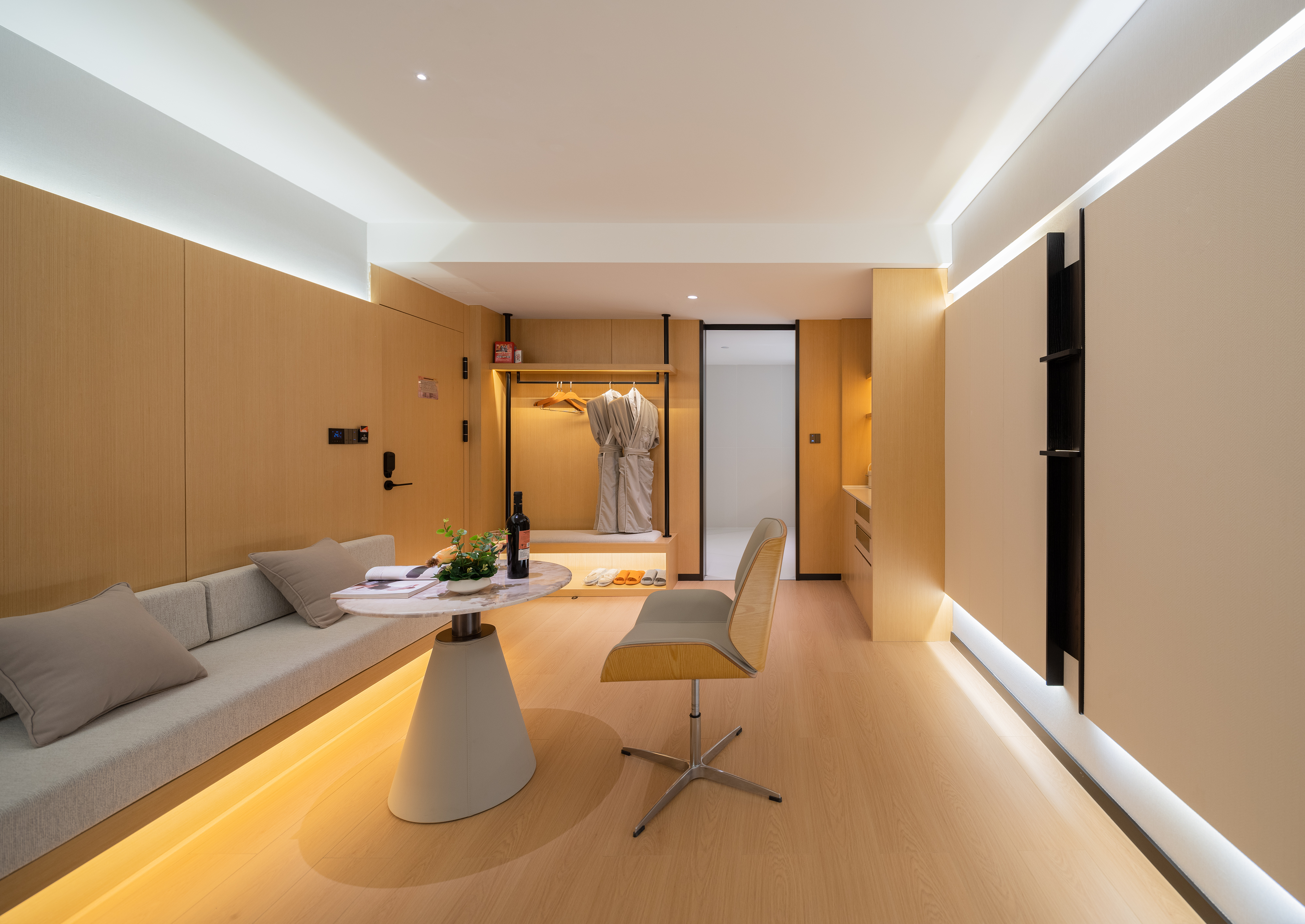 Baoyue Hotel (Guangfu Road Dashanghui Branch) 3*
