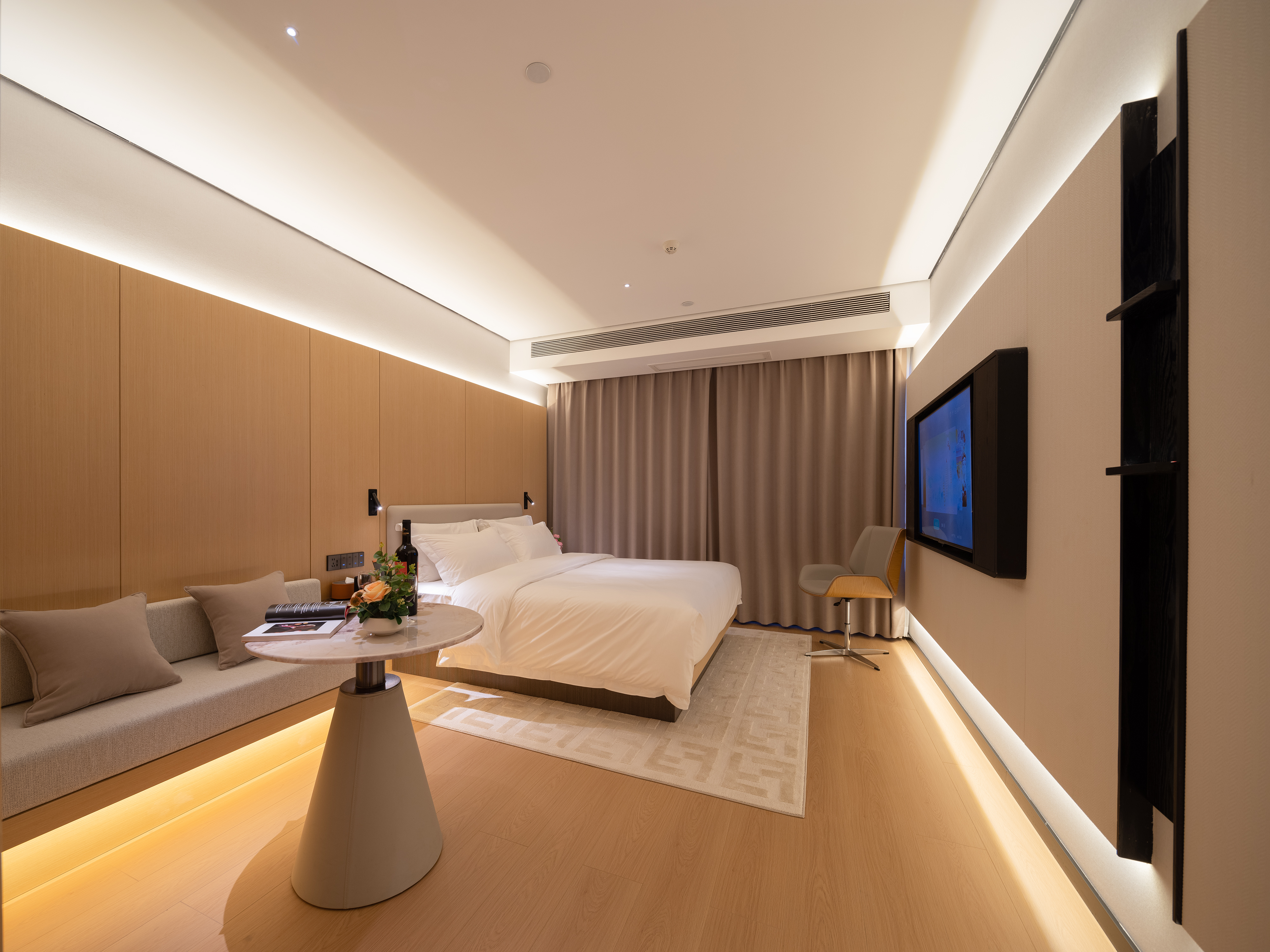 Baoyue Hotel (Guangfu Road Dashanghui Branch) 3*