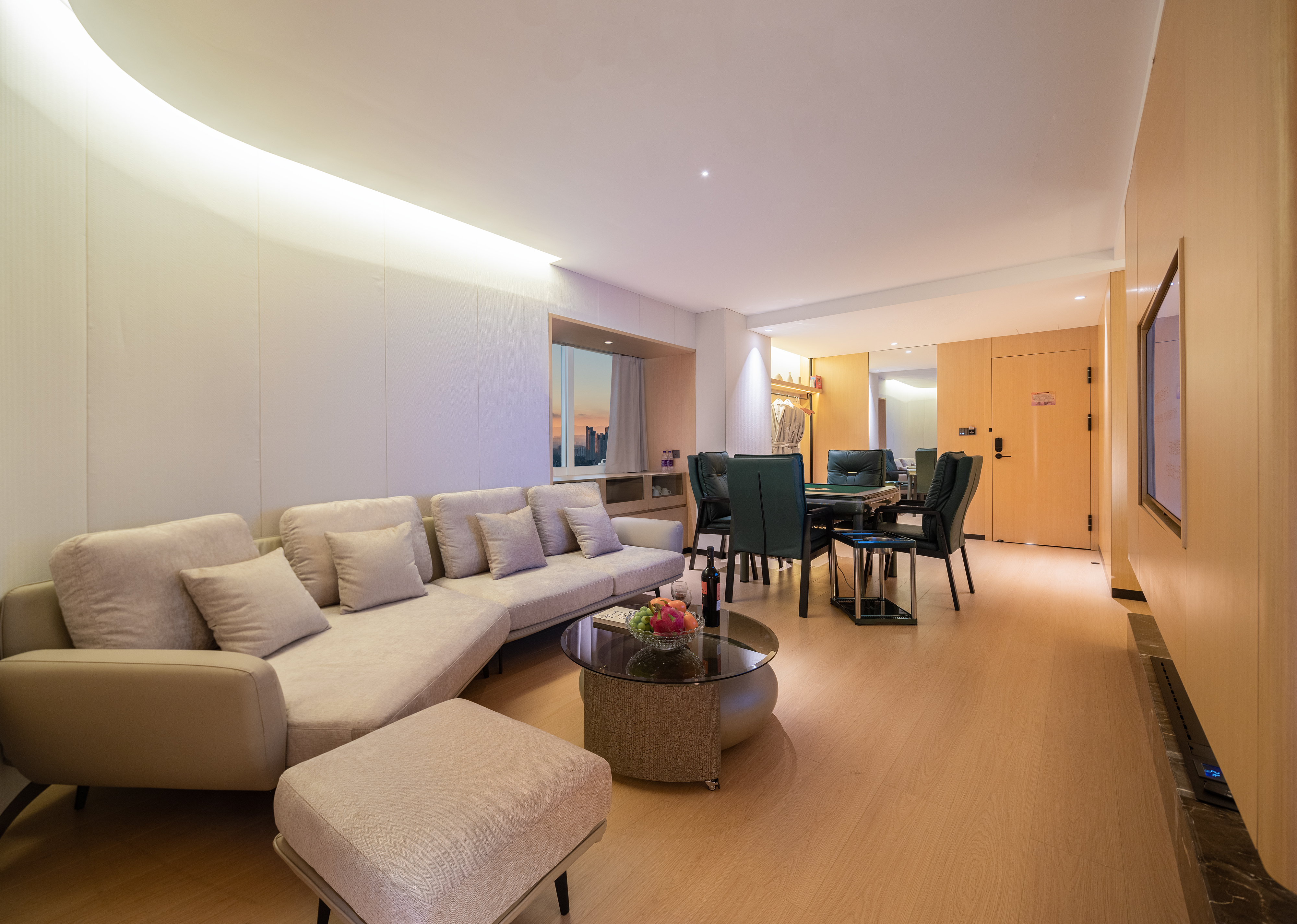 Baoyue Hotel (Guangfu Road Dashanghui Branch) 3*