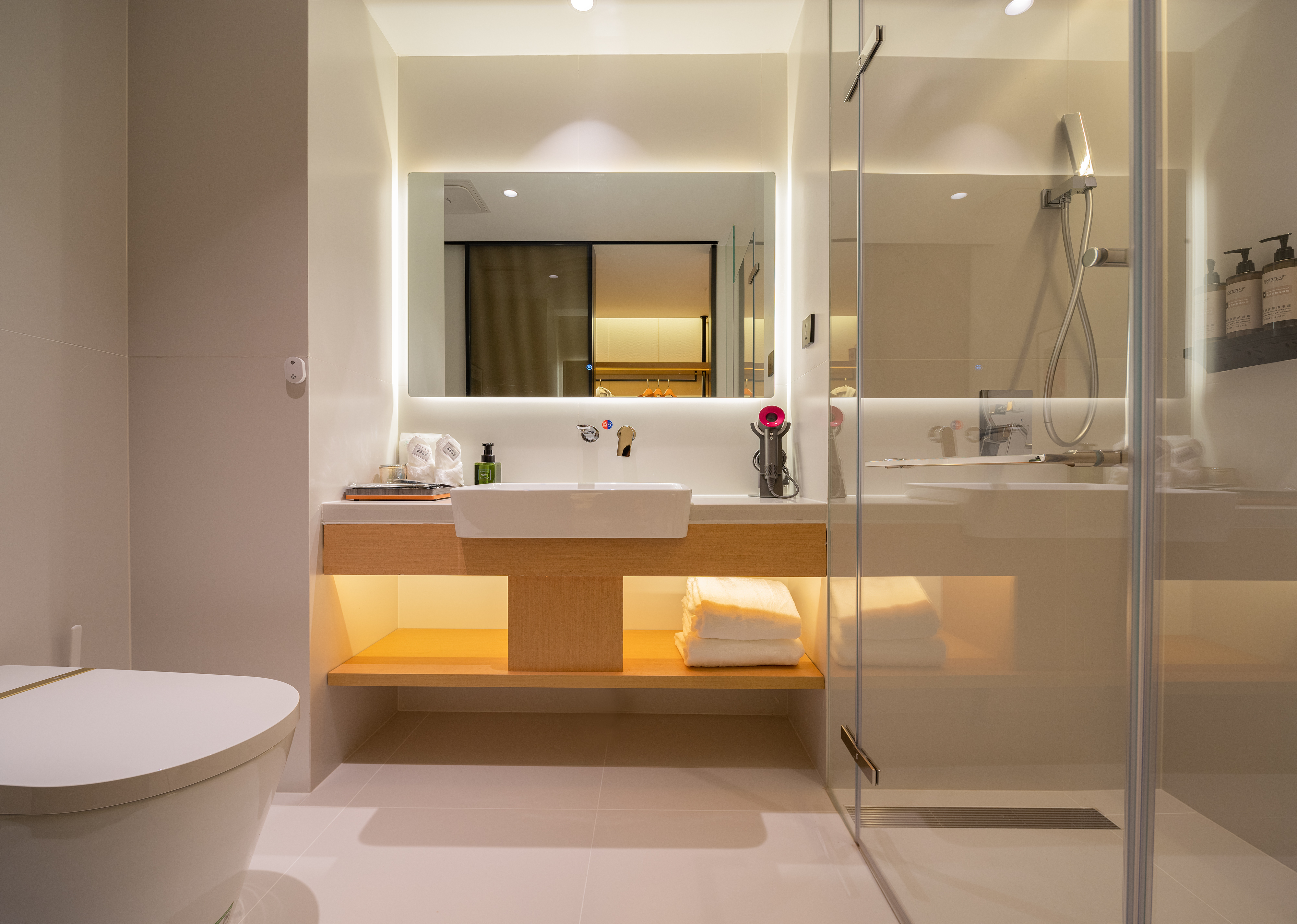 Baoyue Hotel (Guangfu Road Dashanghui Branch) 3*