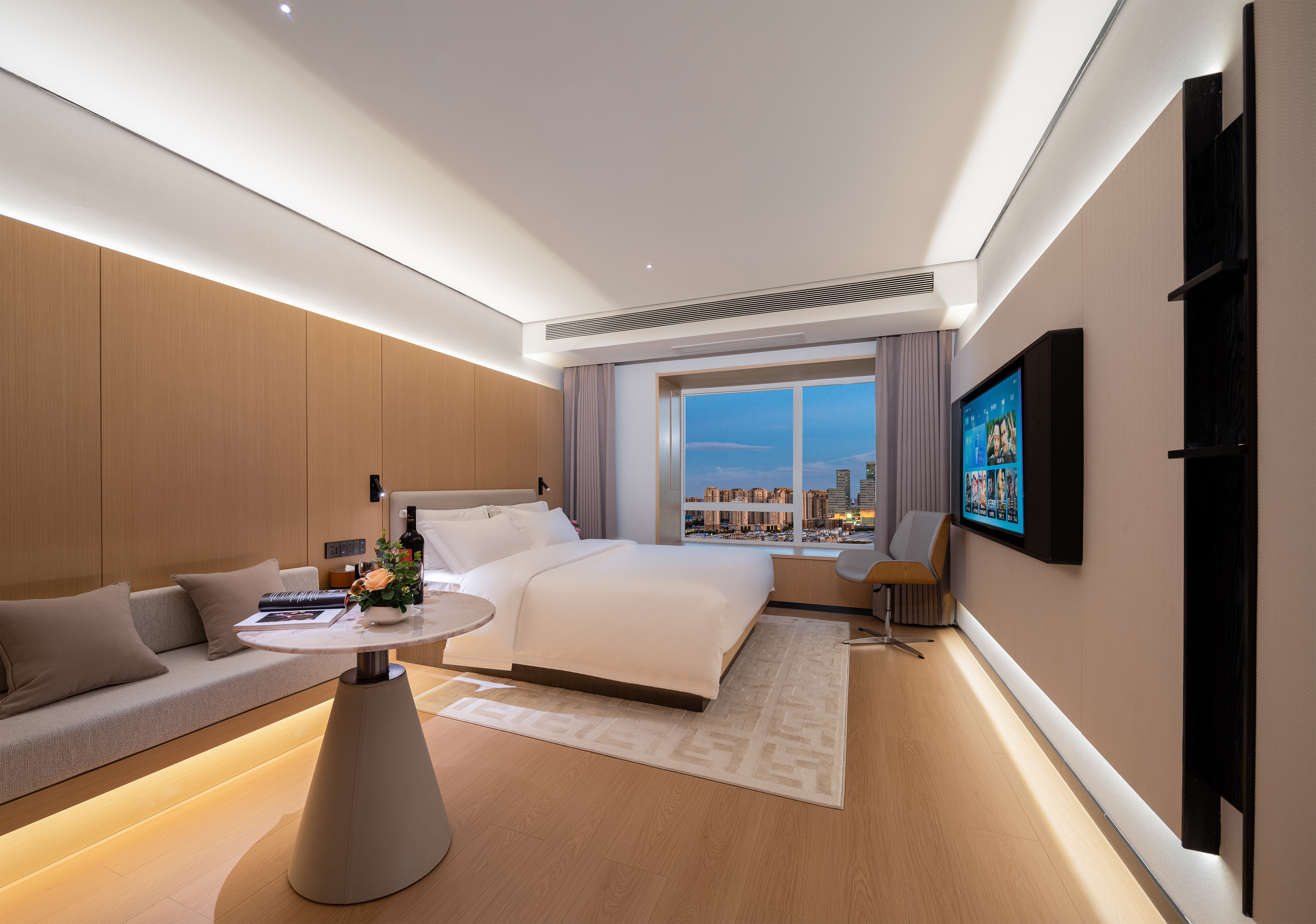 Baoyue Hotel (Guangfu Road Dashanghui Branch) 3*