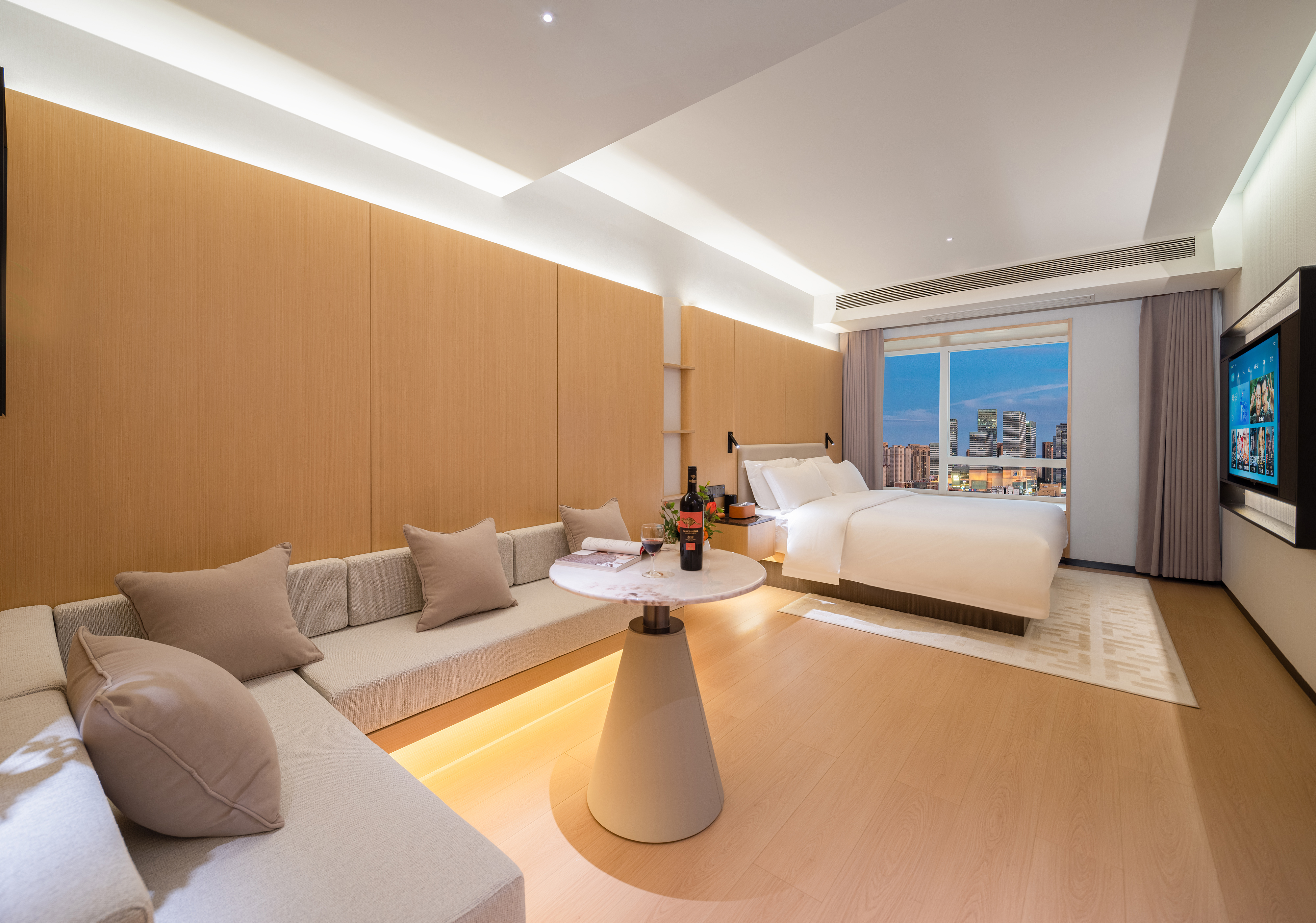 Baoyue Hotel (Guangfu Road Dashanghui Branch) 3*