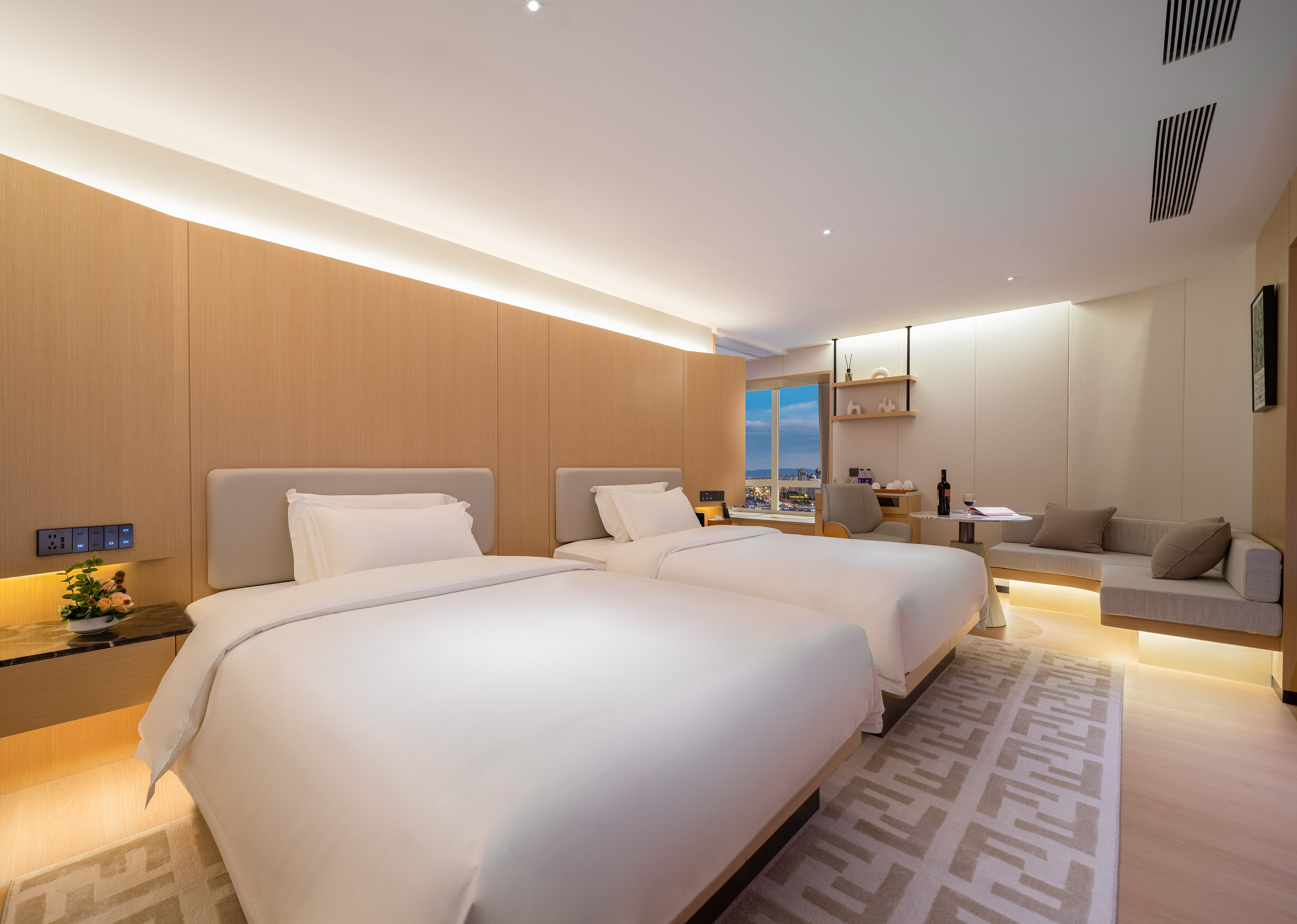Baoyue Hotel (Guangfu Road Dashanghui Branch) 3*
